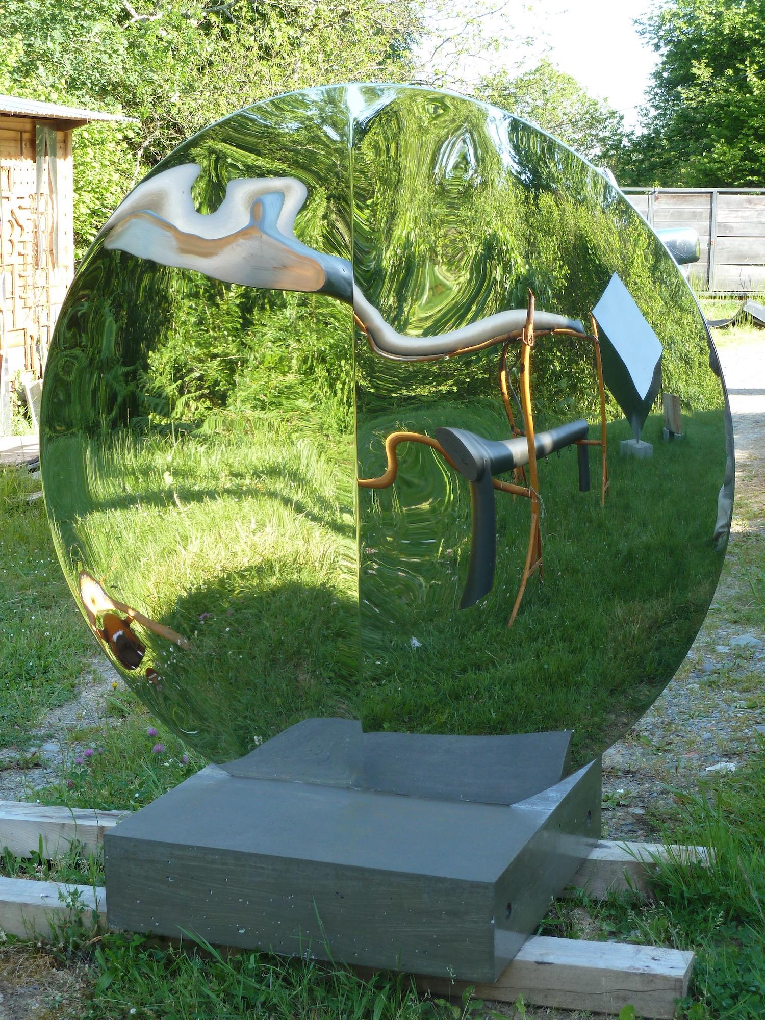 Miroir avec pli 123 de Franck K - Grande sculpture en acier inoxydable, reflet en vente 2