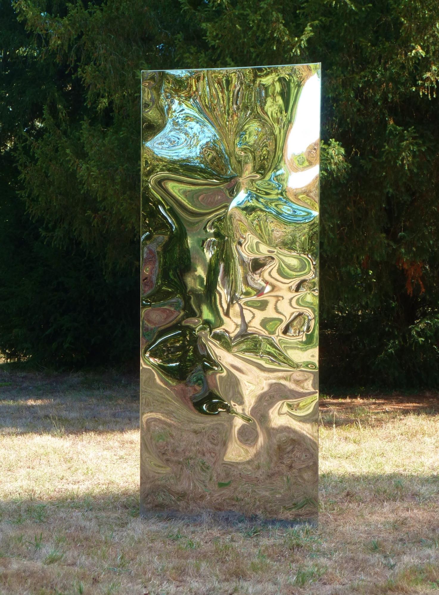 Monolith di Franck K - Grande scultura in acciaio inossidabile, per esterni, riflessione in vendita 1