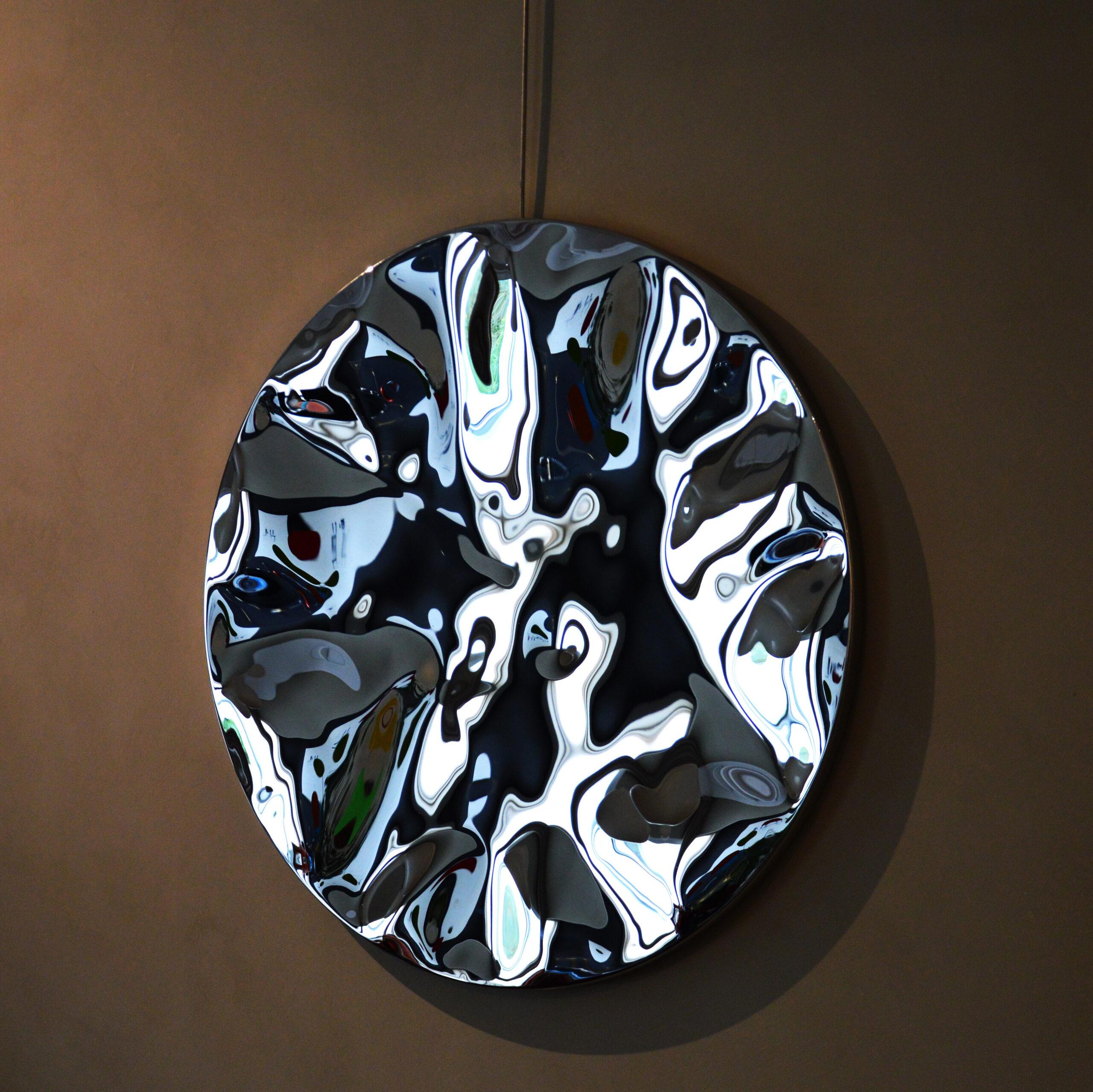 “Shattered” wall mirror I by Franck K - steel wall sculpture, reflection For Sale 1