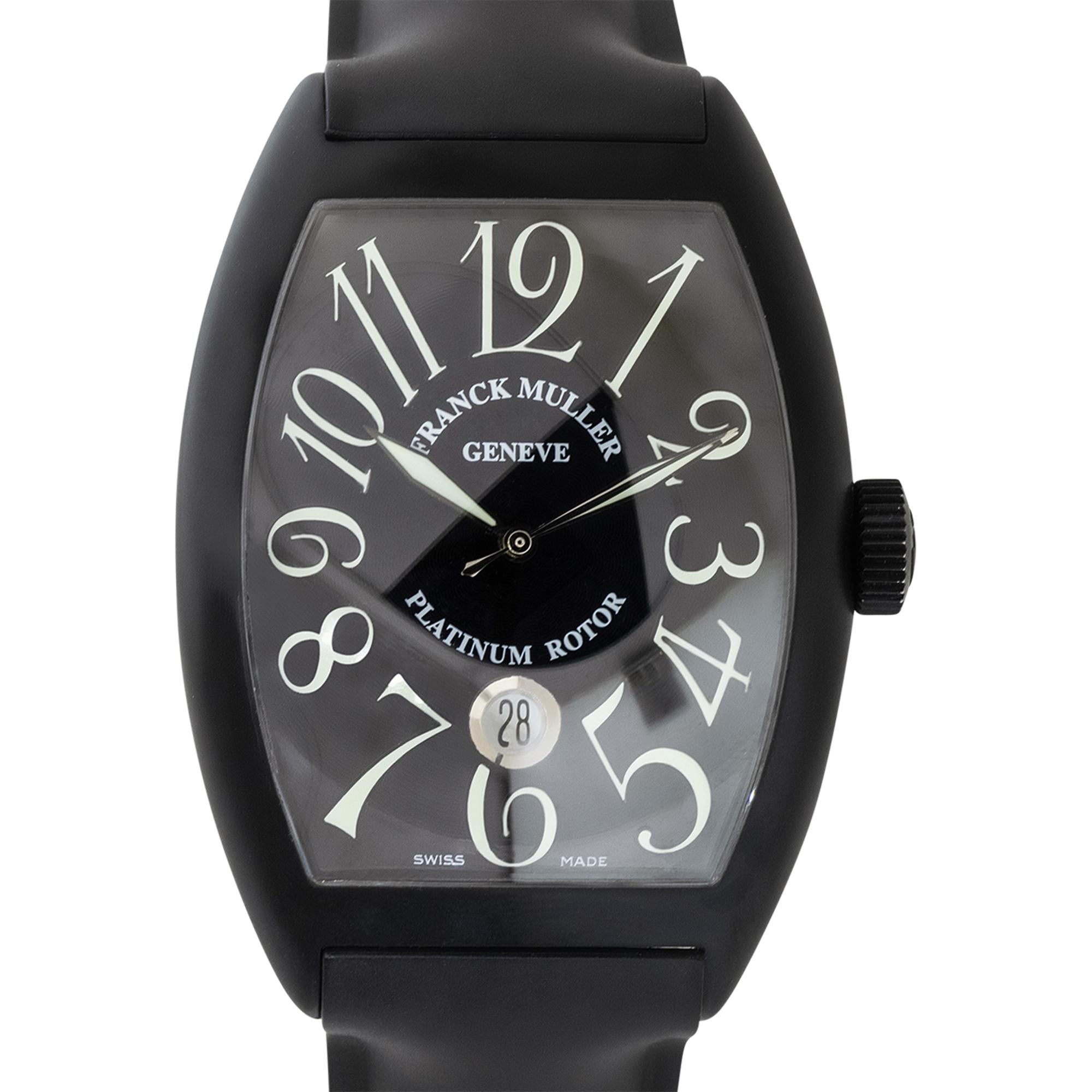 Marke: Franck Muller
MPN: 8880
Modell: Cintree Curvex
Gehäuse MATERIAL: PVD
Gehäuse-Durchmesser: 39 mm
Glas: Kratzfestes Saphirglas
Lünette: PVD-beschichtete Lünette
Zifferblatt: Schwarzes Zifferblatt mit weißen arabischen Ziffern. Das Datum ist bei