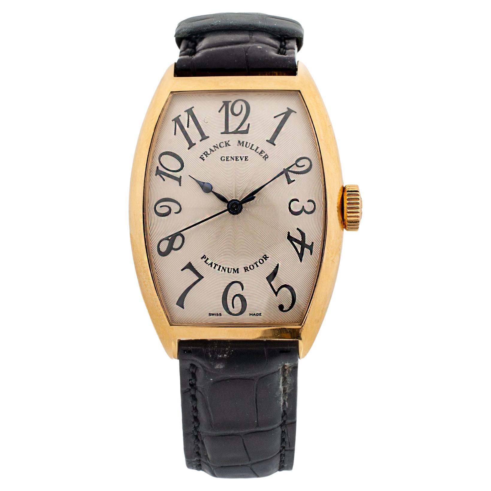 Marca: Franck Muller

Género: Hombre

Tipo de metal: Oro amarillo de 18 quilates

Peso: 79,56 gramos

Reloj suizo Franck Muller de oro amarillo de 18 quilates.  Grabado con 