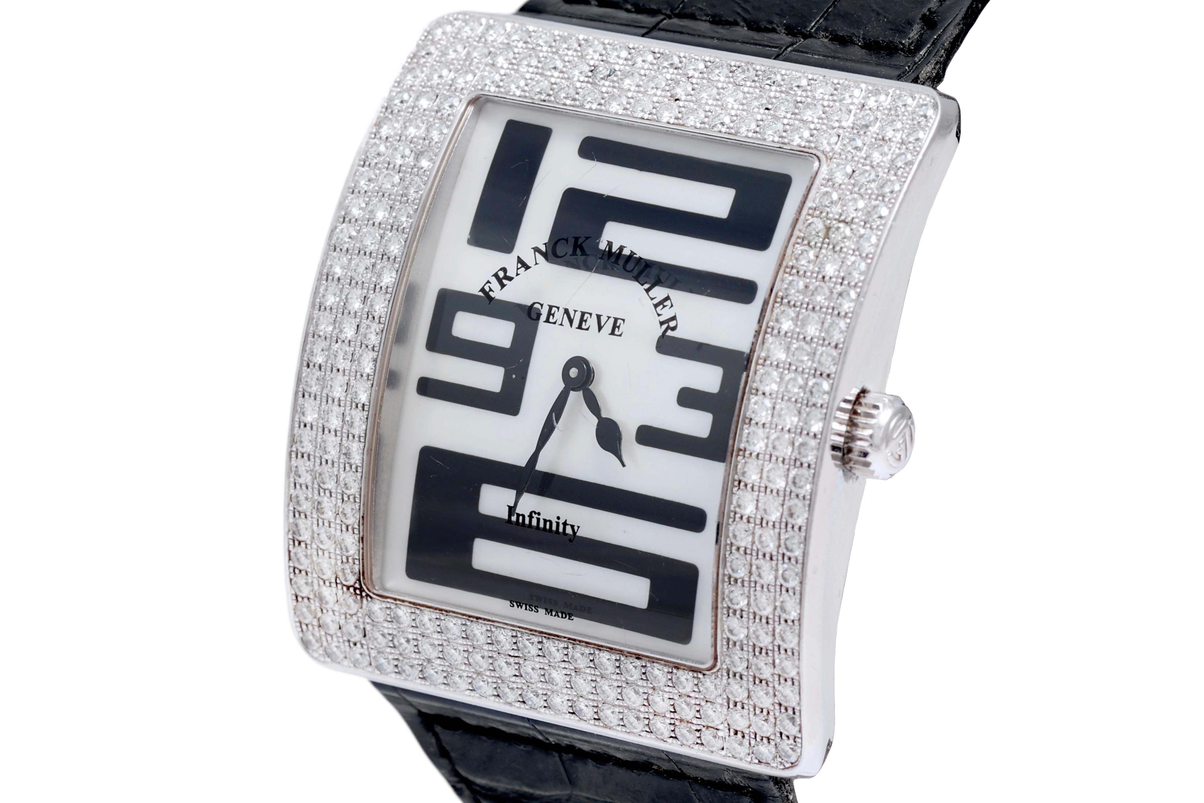Franck Muller Infinity Pavé Diamant-Armbanduhr, Ref 3740 QZ

Uhrwerk : Quarz, 4 Jewells, Kaliber Franck Muller

Größe: 44,3 mm lang, 40 mm breit, 8 mm dick

MATERIAL : Rostfreier Stahl

Gesamtgewicht : 64.4 Gramm
