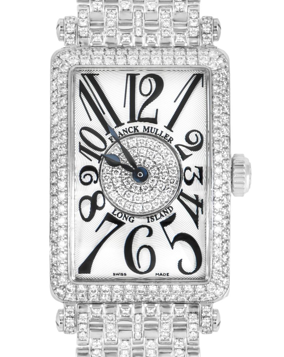 Eine 23 mm große Long Island Damenarmbanduhr aus 18 Karat Weißgold von Franck Muller. Sie verfügt über ein silberfarbenes guillochiertes Zifferblatt mit arabischen Ziffern, gebläute schwertförmige Zeiger und ein diamantbesetztes Zentrum. Ergänzt