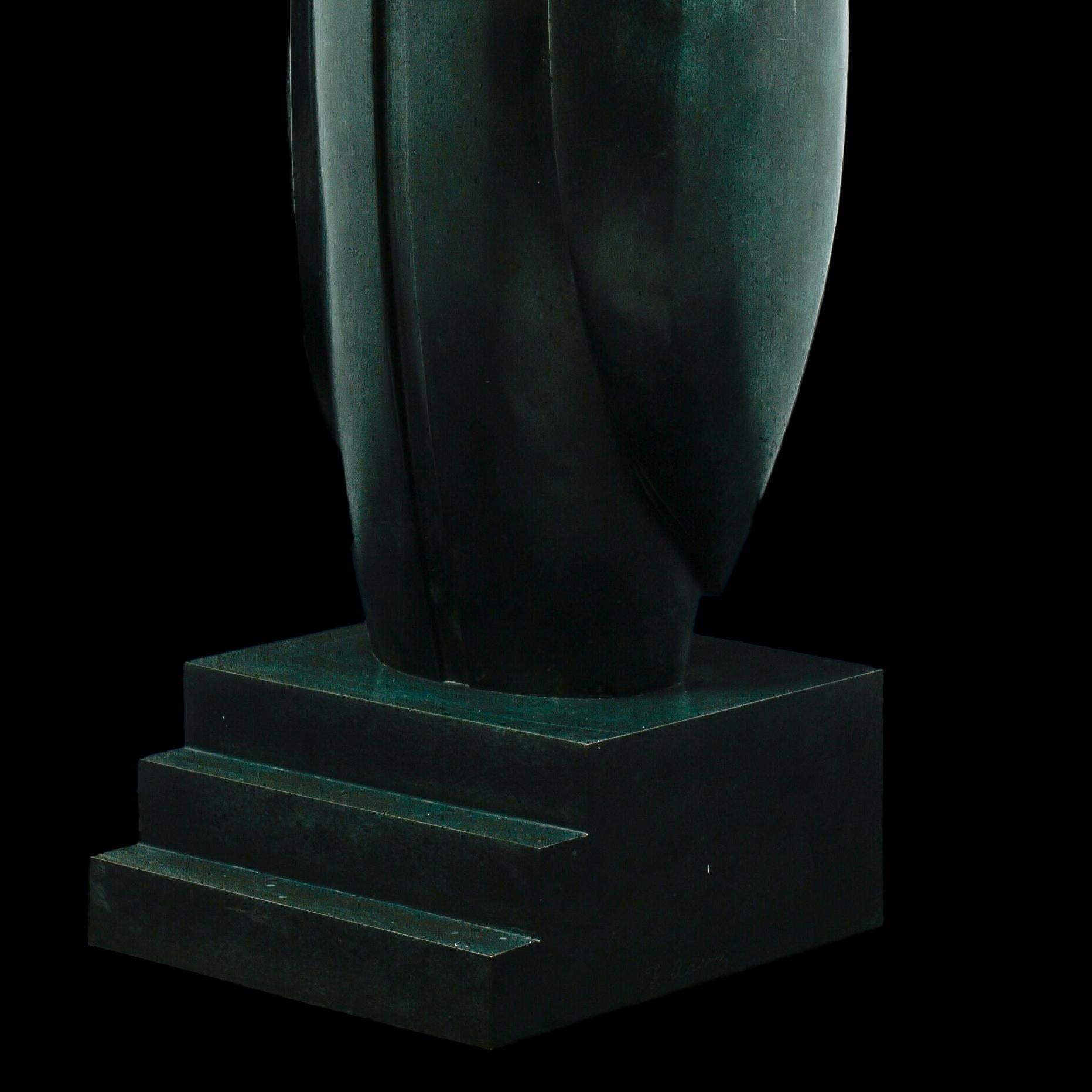 
Horus Sculpture by Franco Adami

Italy, XX Century

Original Bronze

Dimensions: H 112 cm  Width 38cm
