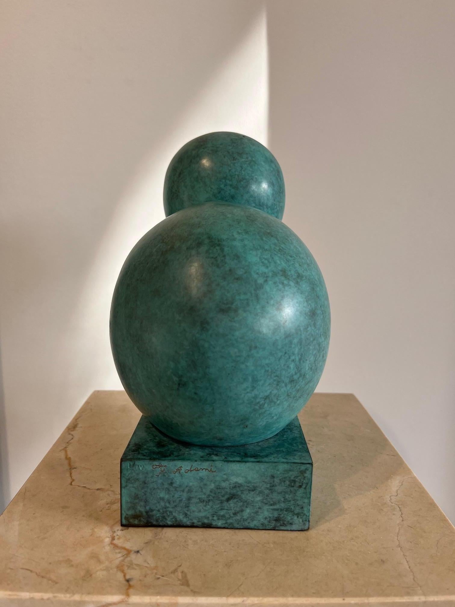 Edition : 1 of 4
Created in 1998
20,5 x 13 x 13 cm


Upon his arrival in Paris in 1957, Adami befriended the sculptors Collamarini and Renato Ischia at the Ecole des Beaux-Arts, and met Ossip Zadkine at the Grande Chaumière, from whom he gained