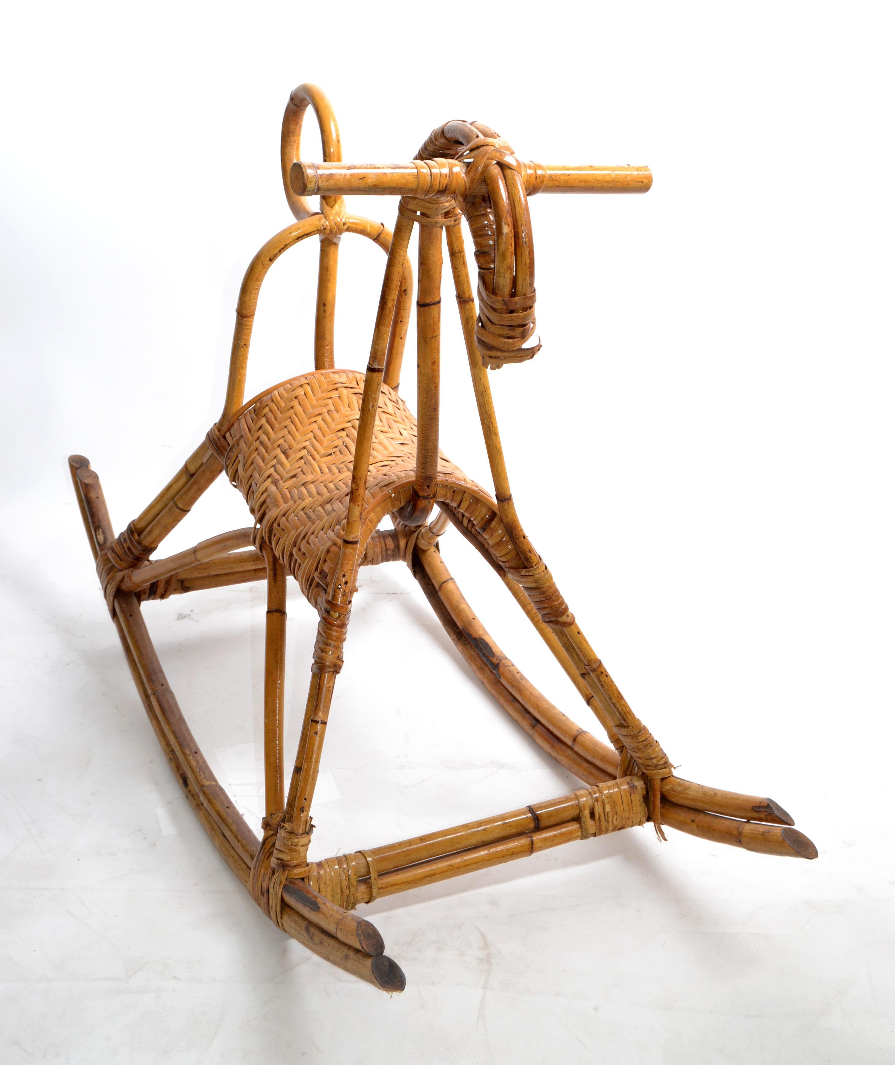 Franco Albini 1960 Caballo balancín de ratán y bambú, escultura animal Italia en venta 7