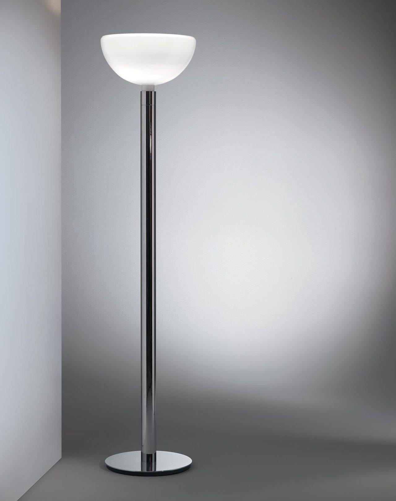 Mid-Century Modern Franco Albini et Franca Helg lampadaire AM2C en verre opalin et métal pour Nemo en vente