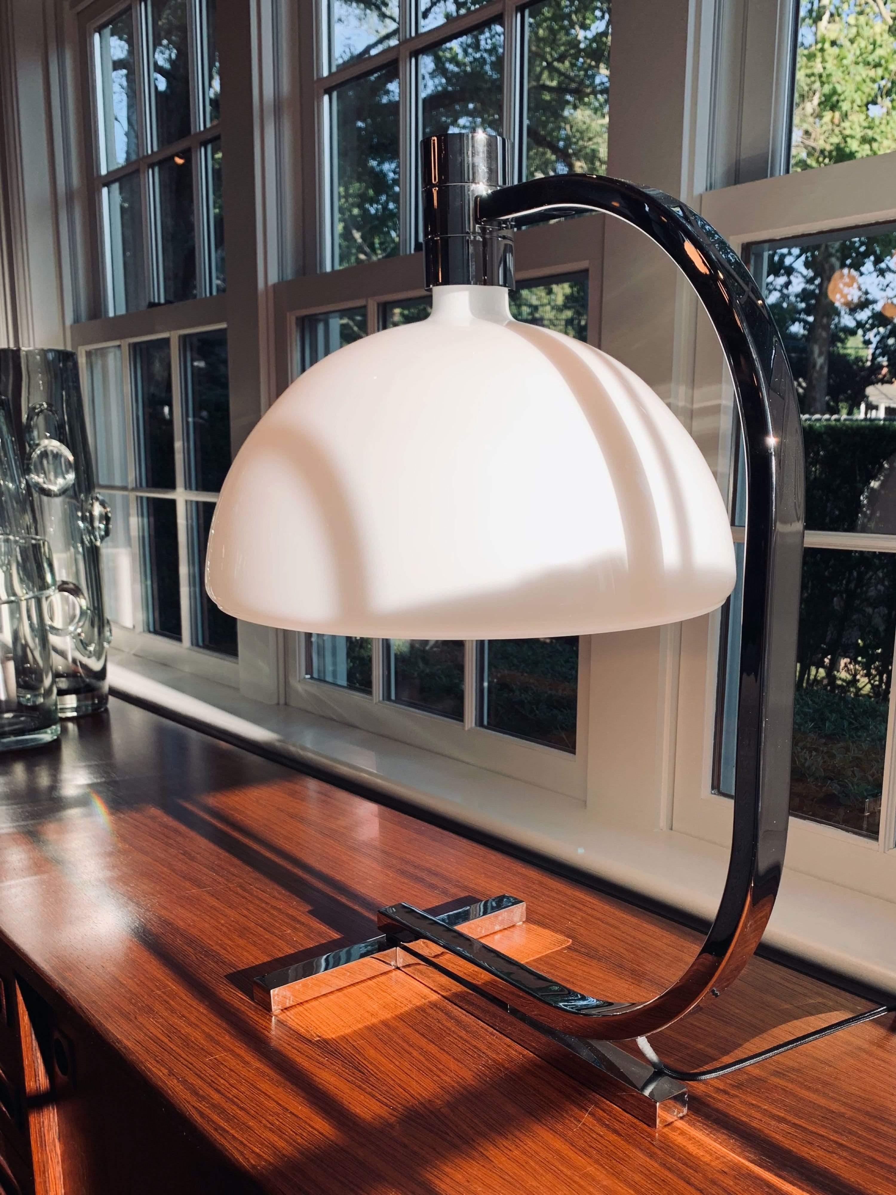 Franco Albini and Franca Helg AS1C Table Lamp for Nemo in Glass & Black Chrome In New Condition For Sale In Glendale, CA