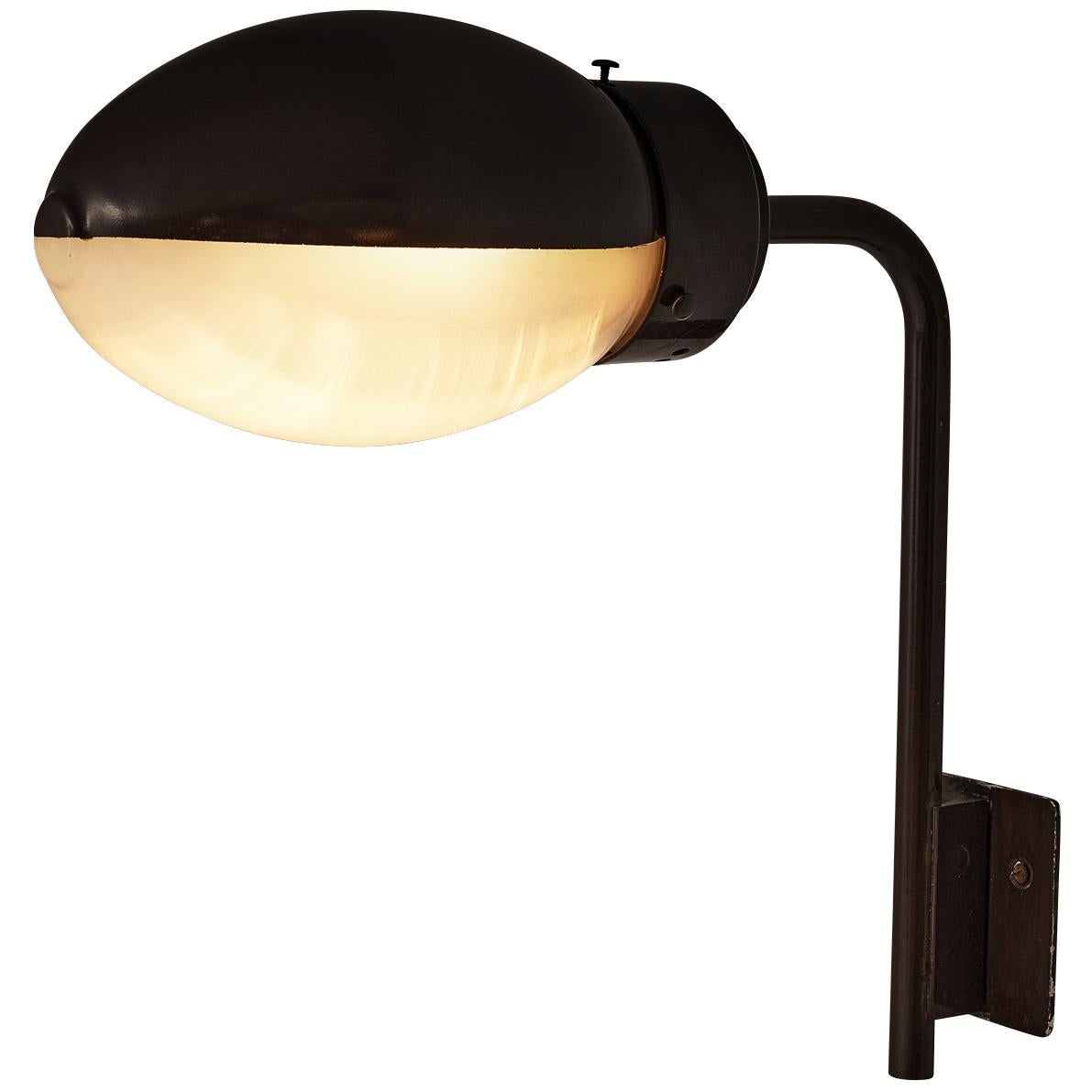 Wandleuchte „Ochetta“ von Franco Albini und Franca Helg für Arteluce im Angebot