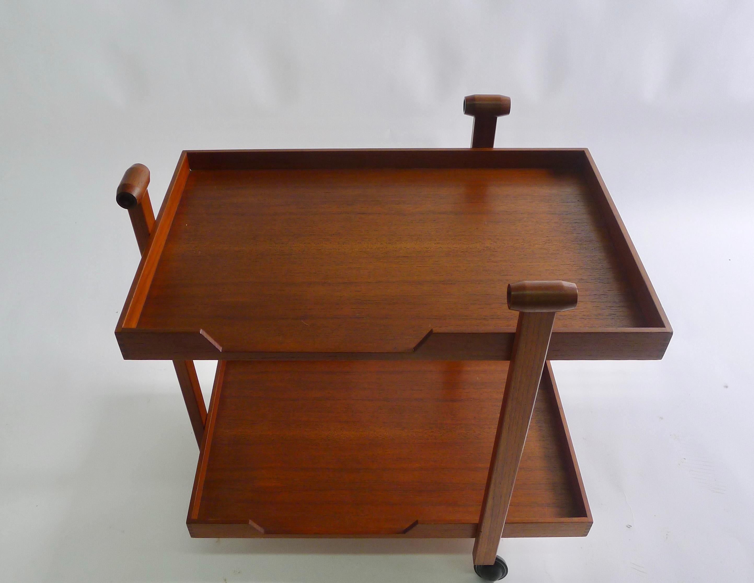 Mid-Century Modern Franco Albini and Franca Helg, Model CR20 Teak Serving Table, Design, 1958