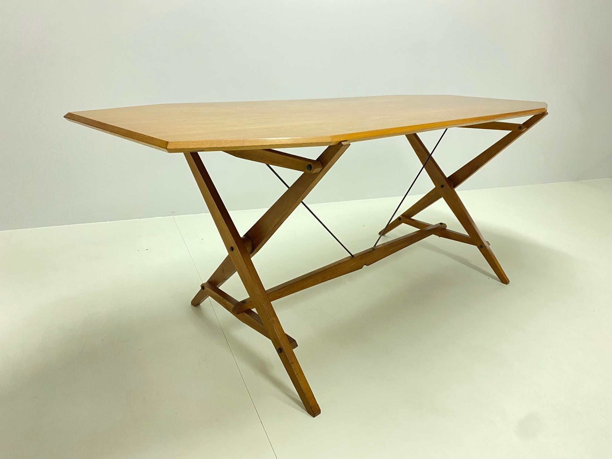 Franco Albini ash dining table Model TL2 Cavalletto, Poggi, (Very First Edition) In Good Condition For Sale In Argelato, BO