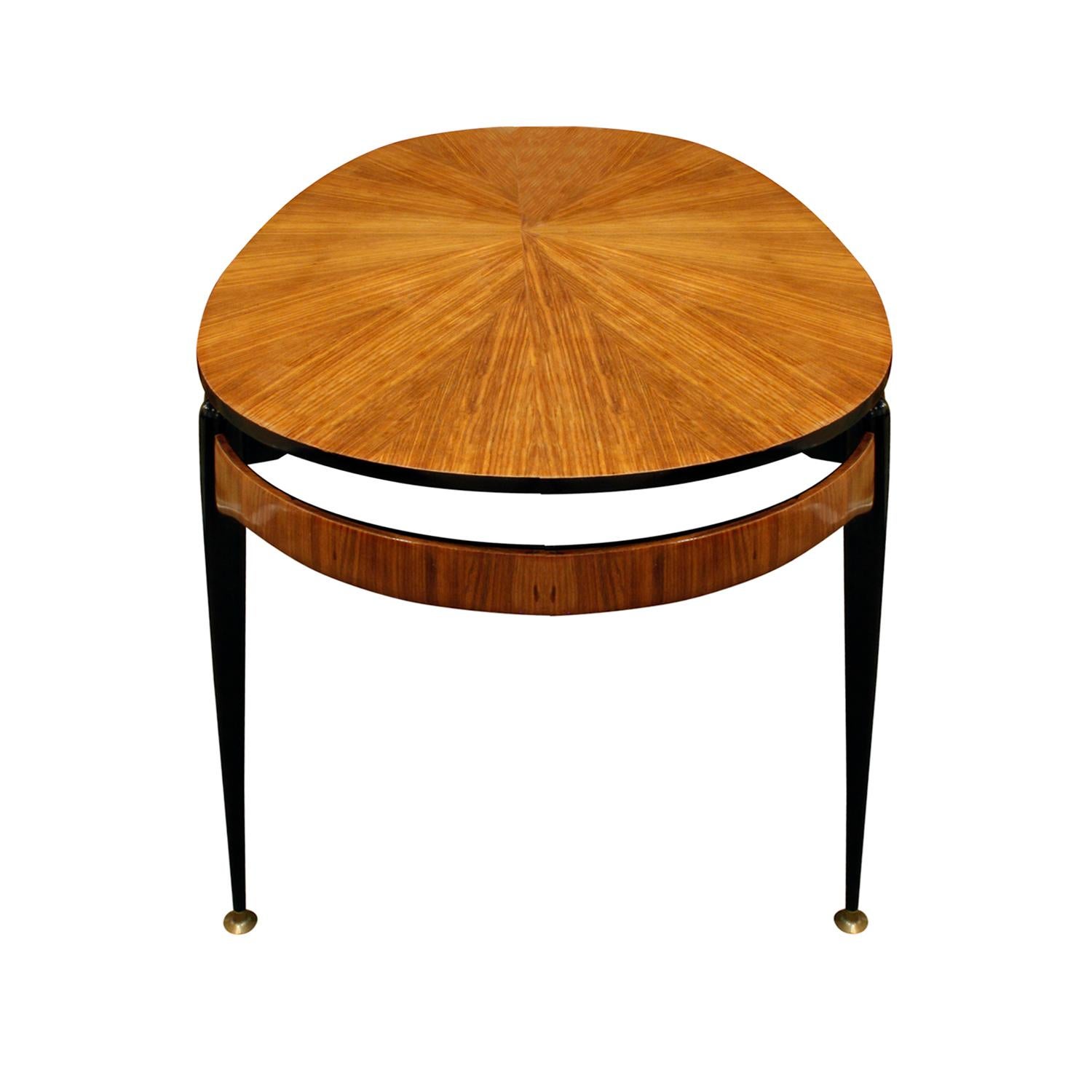 Mid-Century Modern Beautiful Radiating Rosewood Dining Table, attributed to Ico Parisi, circa 1954 For Sale