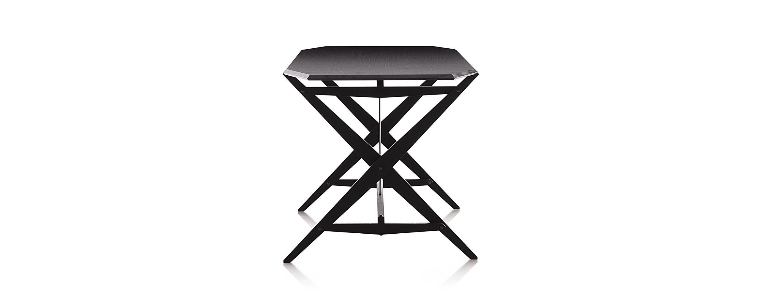 Table designed by Franco Albini in 1950. Relaunched in 2008.
Manufactured by Cassina in Italy.

This table, with its minimal lines and an extremely light look, underscores the extensive thought, by Franco Albini, and the advanced wood-working