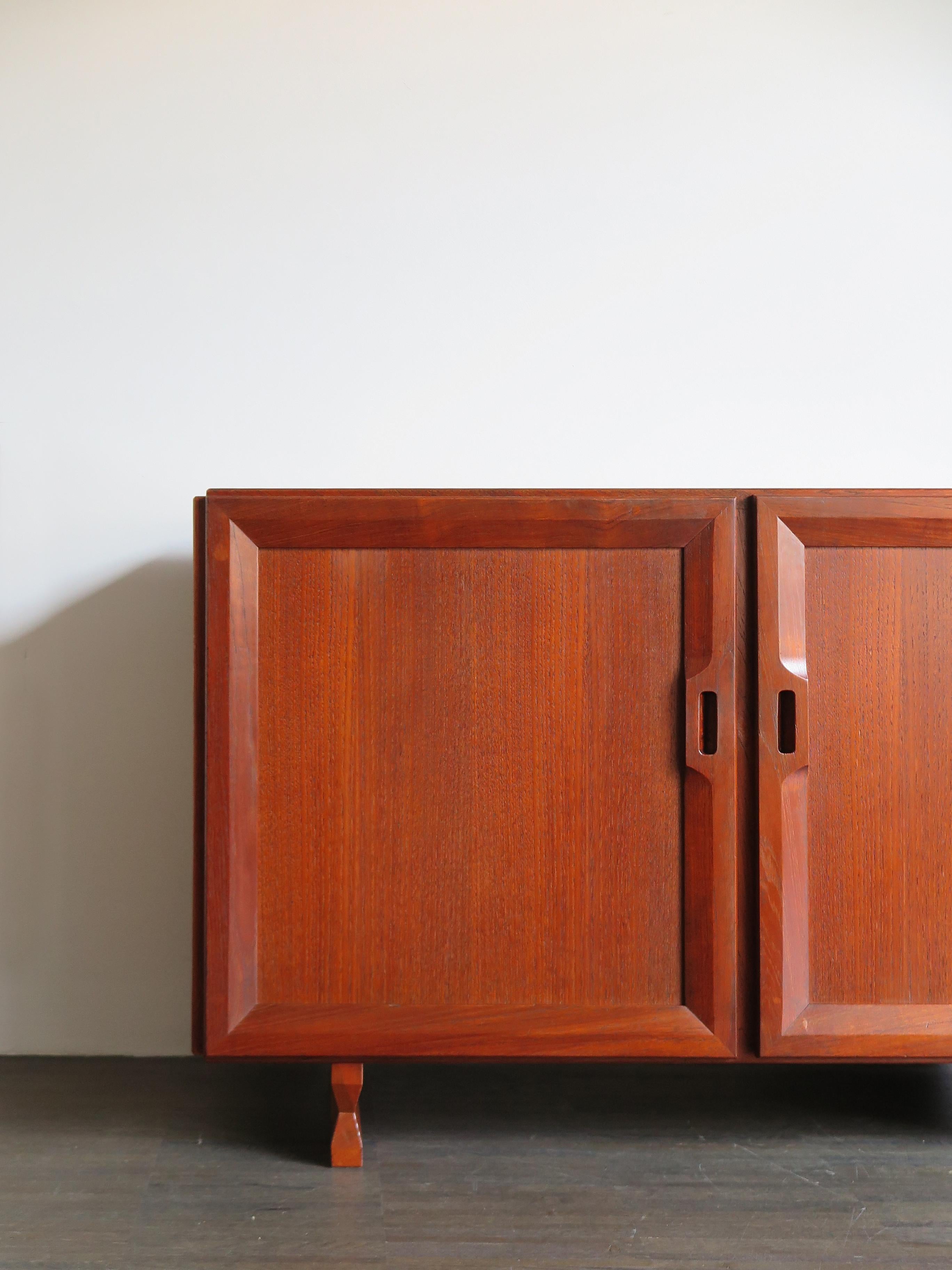 Franco Albini for Poggi Midcentury Wood Italian Sideboard, 1950s 3