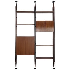 Franco Albini for Poggi Pavia Italian Walnut LB7 Bookcase, Italy 1960s