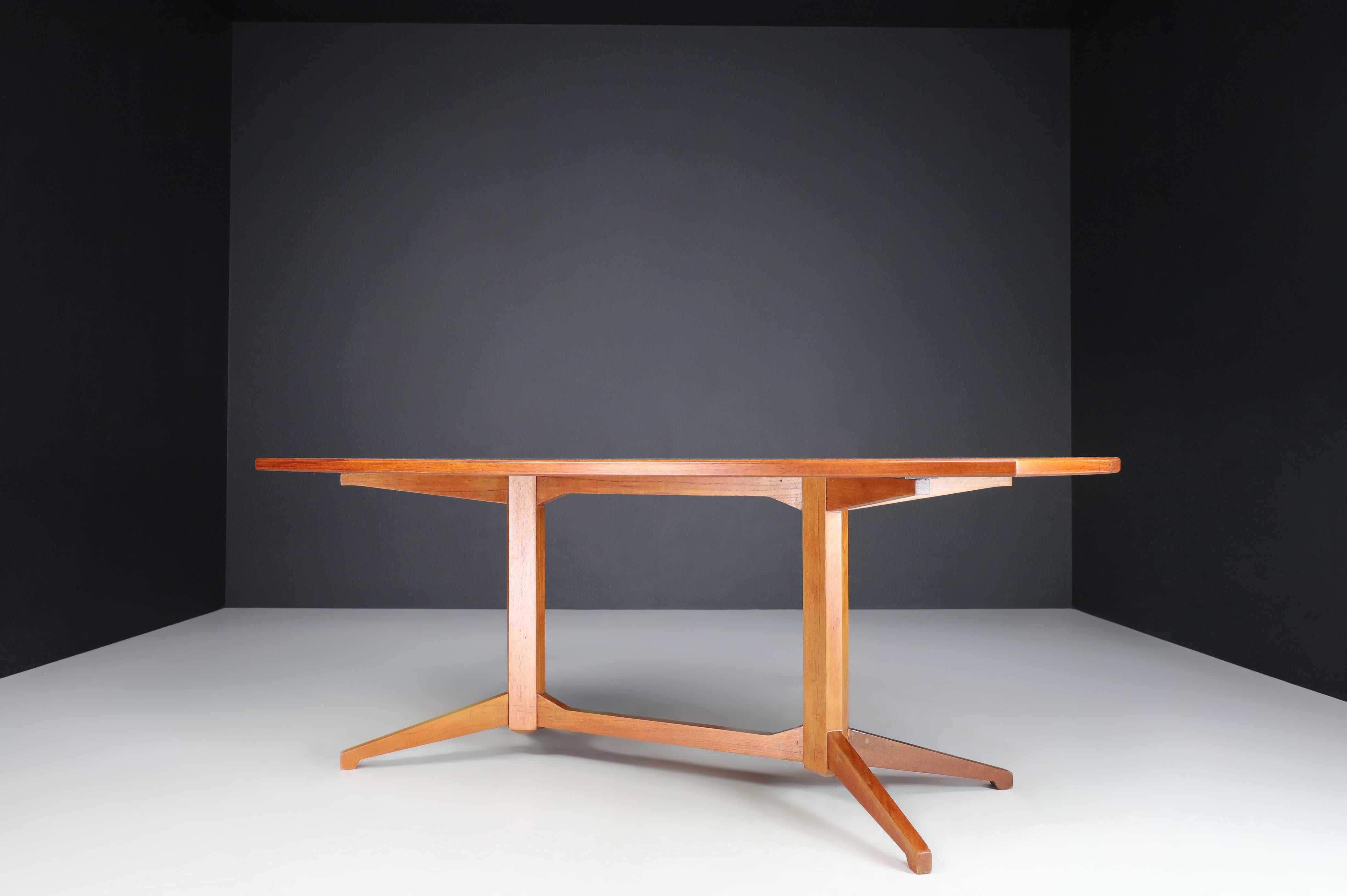 Franco Albini for Poggi Table or Desk, Italy, 1960s For Sale 7