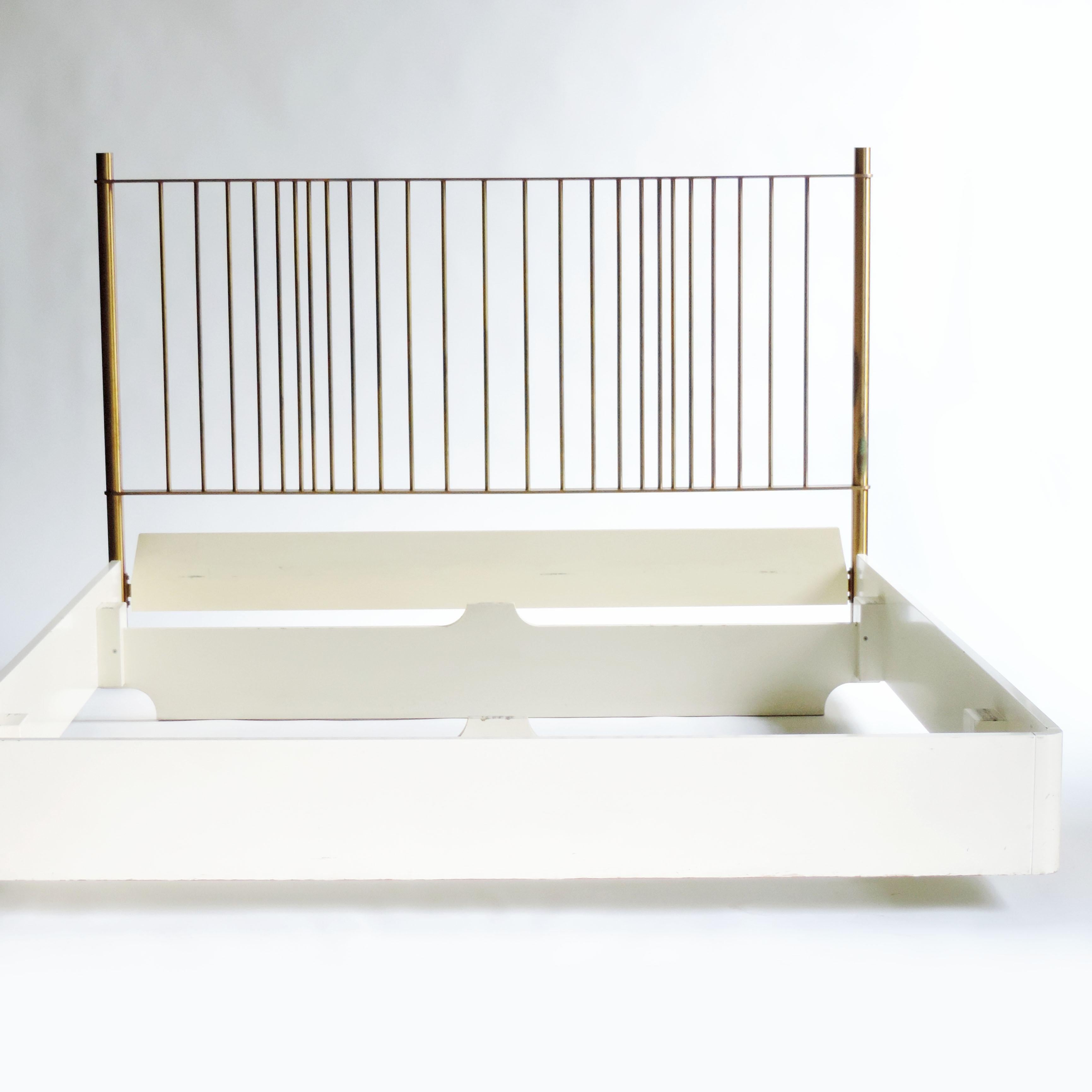 Italian Franco Albini & Franca Helg 'Mirage' Brass Double Bed for Frigerio, Italy, 1970s For Sale