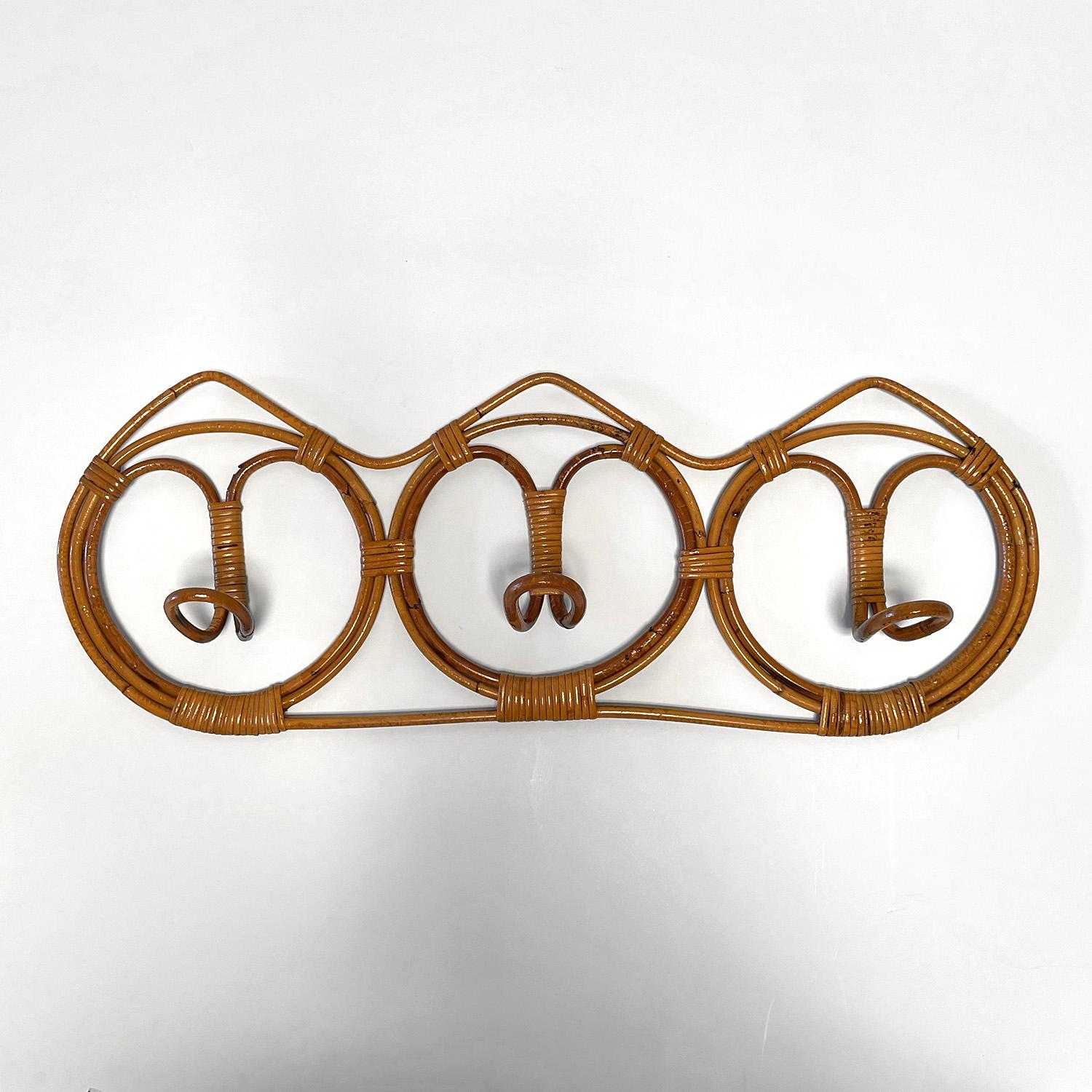 Franco Albini and Franca Helg rattan coat rack
Produced by Bonacina
Italy, circa 1960’s
Beautiful variations in the rattan
Hand woven detail
3 hooks
Italian midcentury at its finest.