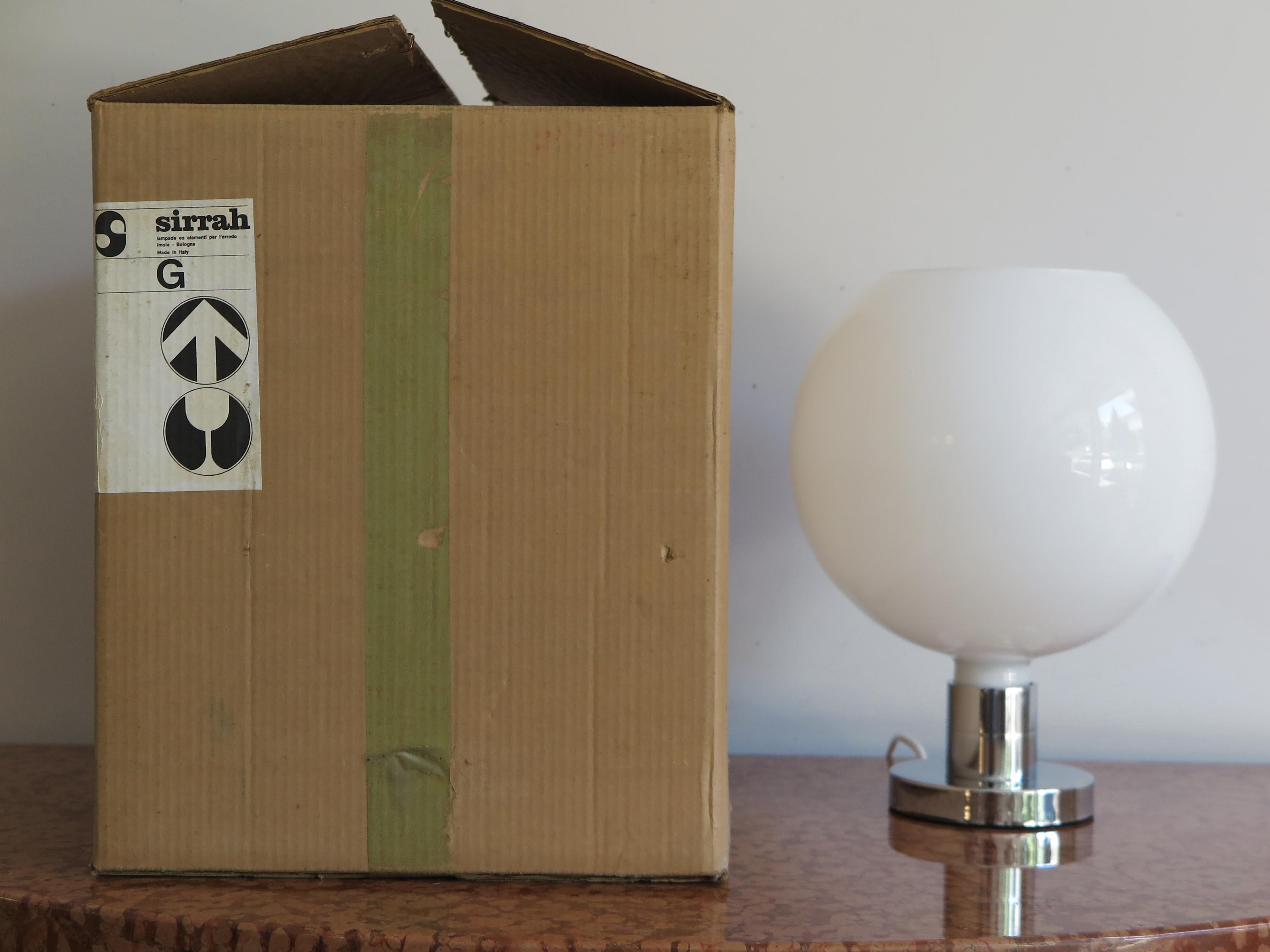 Franco Albini, Franca Helgh, Antonio Piva White Glass Table Lamp for Sirrah 1960 In Excellent Condition In Reggio Emilia, IT