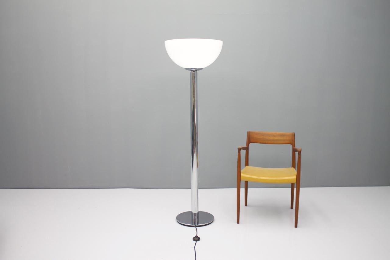 Franco Albini Glass and Chrome Floor Lamp by Sirrah, 1969 For Sale 2