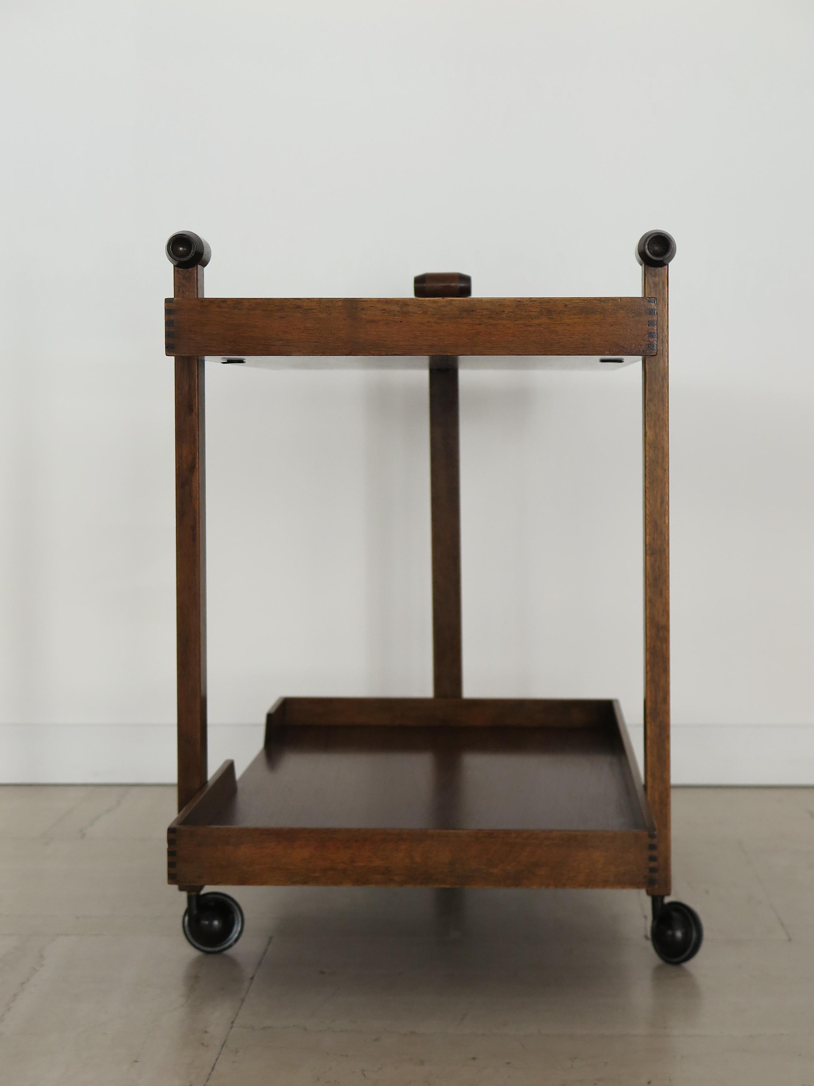 Franco Albini Italian Midcentury Walnut Bar Trolley for Poggi, 1950s In Good Condition For Sale In Reggio Emilia, IT