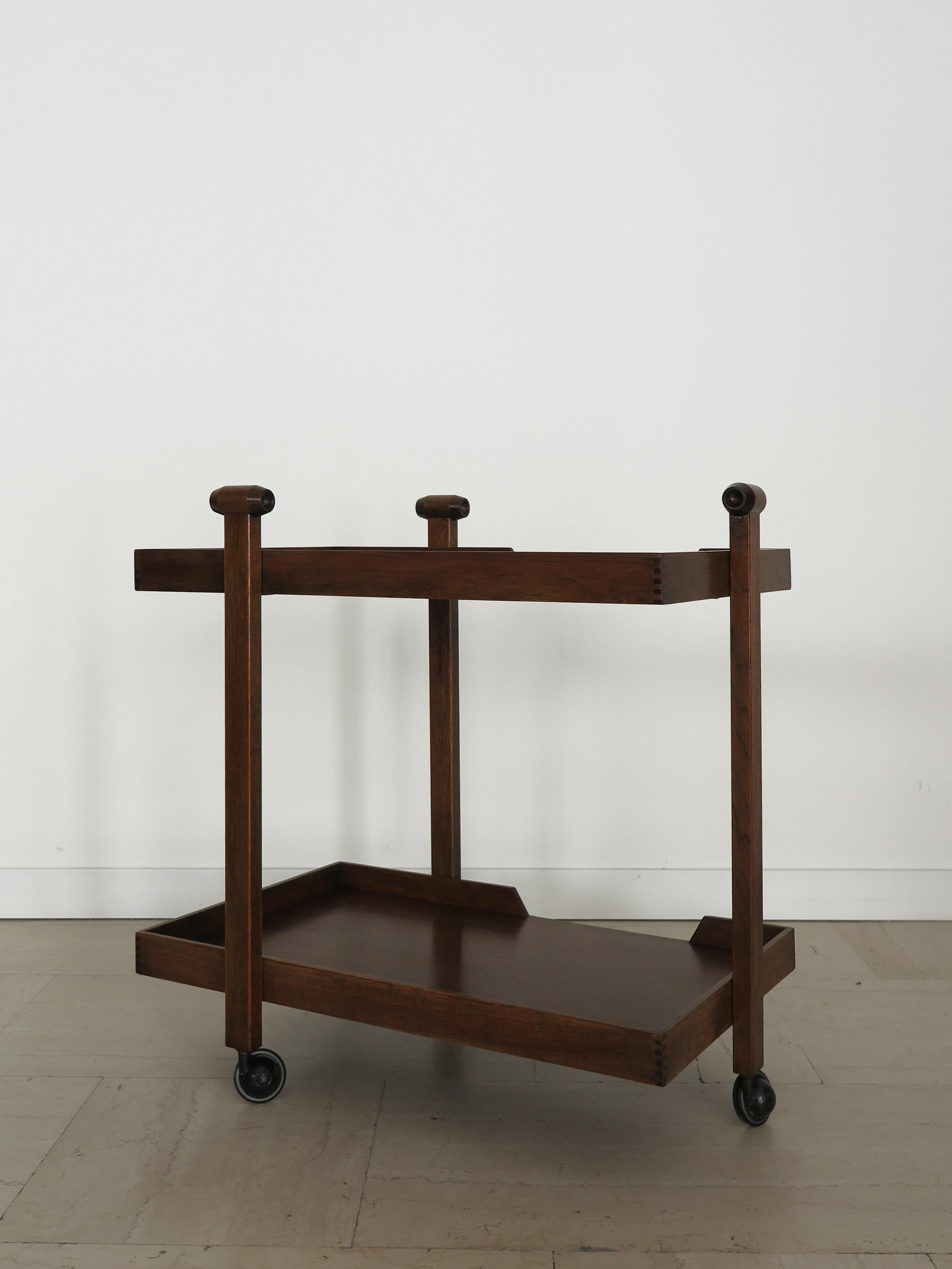 Franco Albini Italian Midcentury Walnut Bar Trolley for Poggi, 1950s For Sale 2