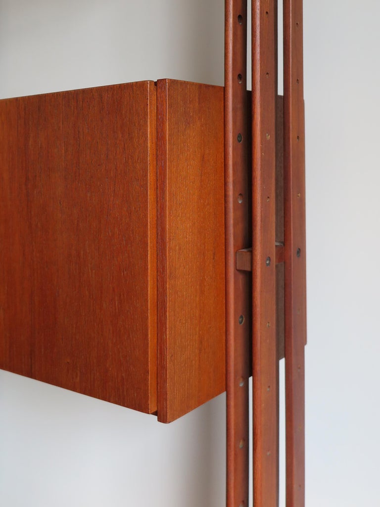 Franco Albini Italian Midcentury Wood Bookcase LB7 for Poggi, 1950s 4