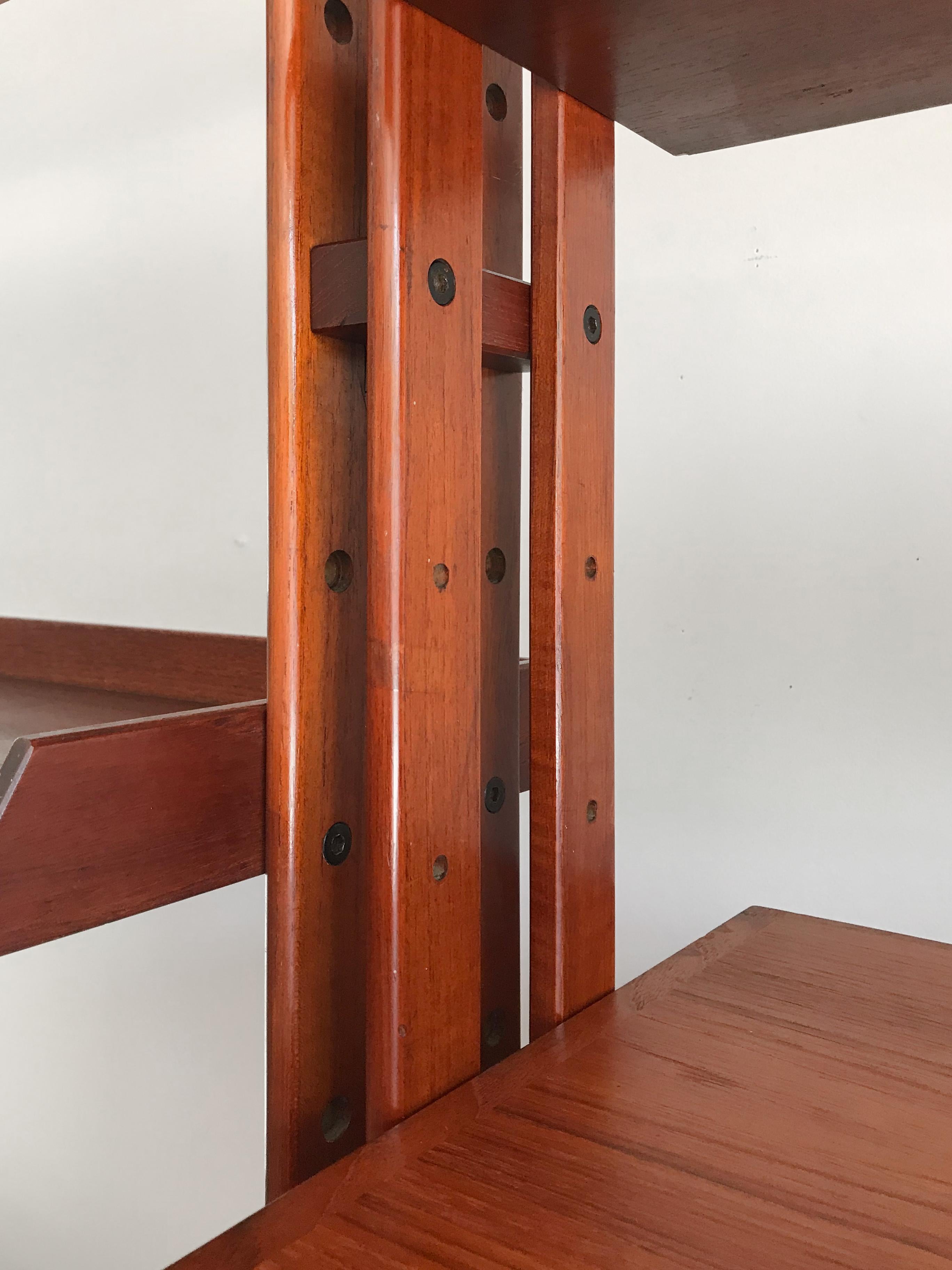 Franco Albini Italian Midcentury Wood Bookcase LB7 for Poggi, 1950s 10