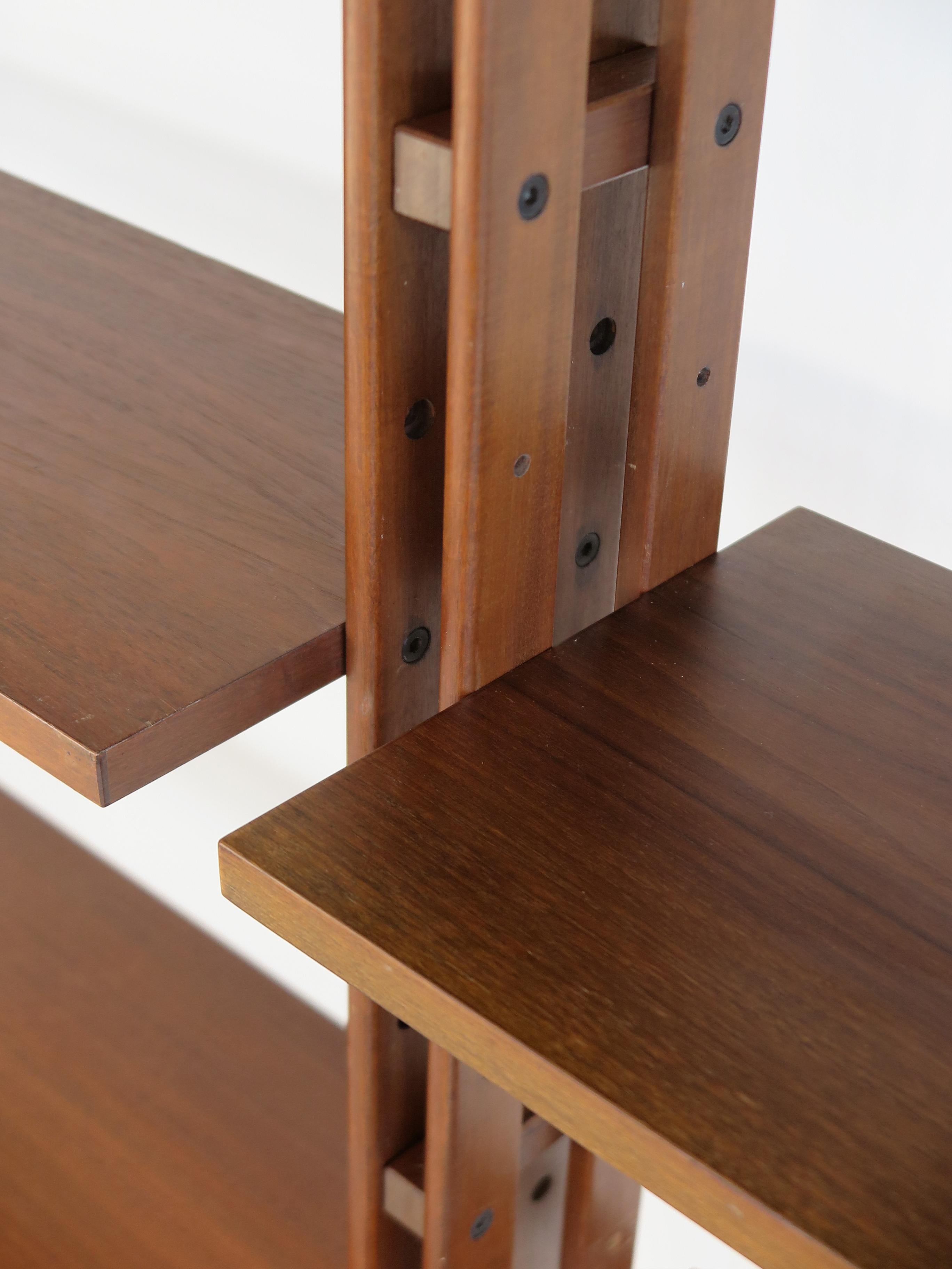 Franco Albini Italian Midcentury Wood Bookcase Lb7 for Poggi, 1950s 11