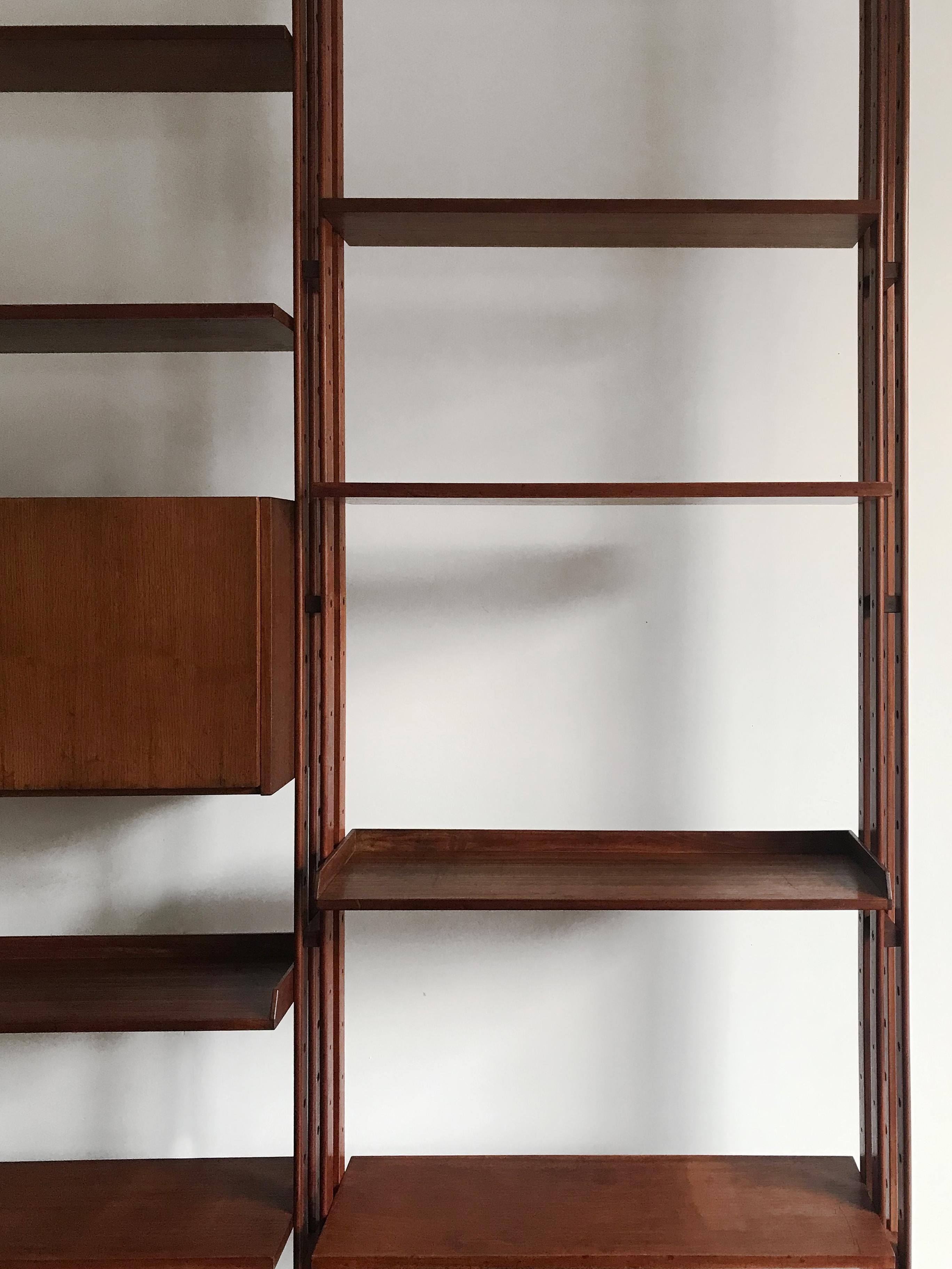 Veneer Franco Albini Italian Midcentury Wood Bookcase LB7 for Poggi, 1950s
