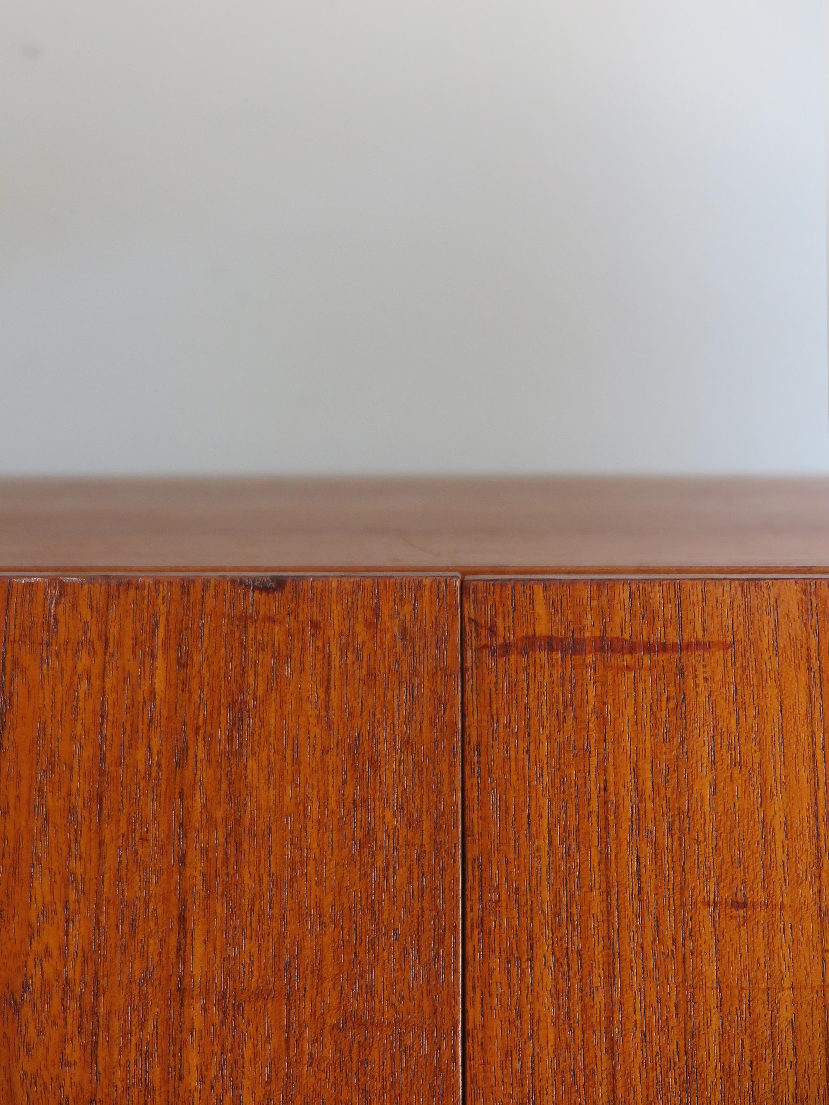 Metal Franco Albini Italian Midcentury Wood Bookcase LB7 for Poggi, 1950s