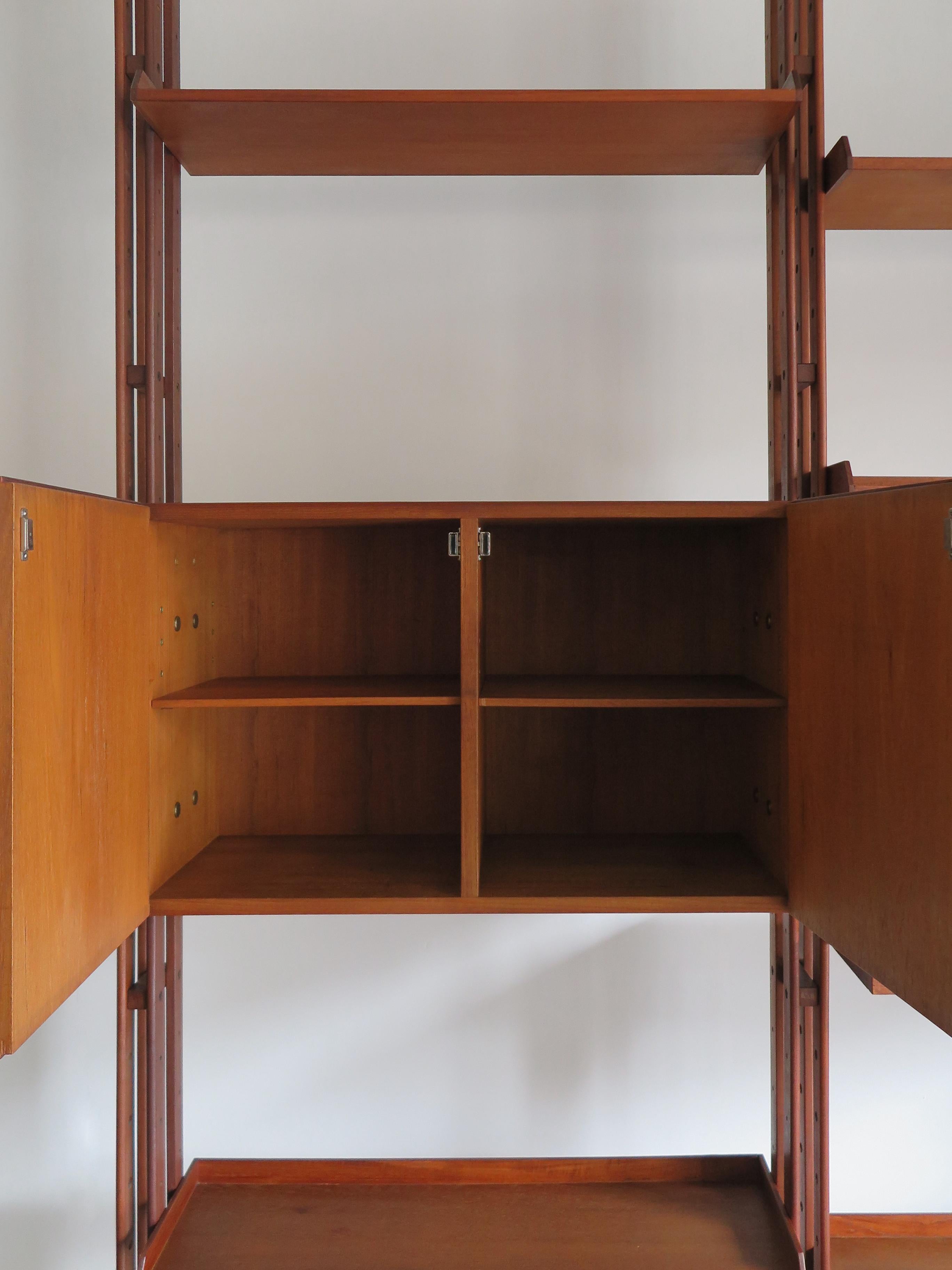 Mid-20th Century Franco Albini Italian Midcentury Wood Bookcase LB7 for Poggi, 1950s