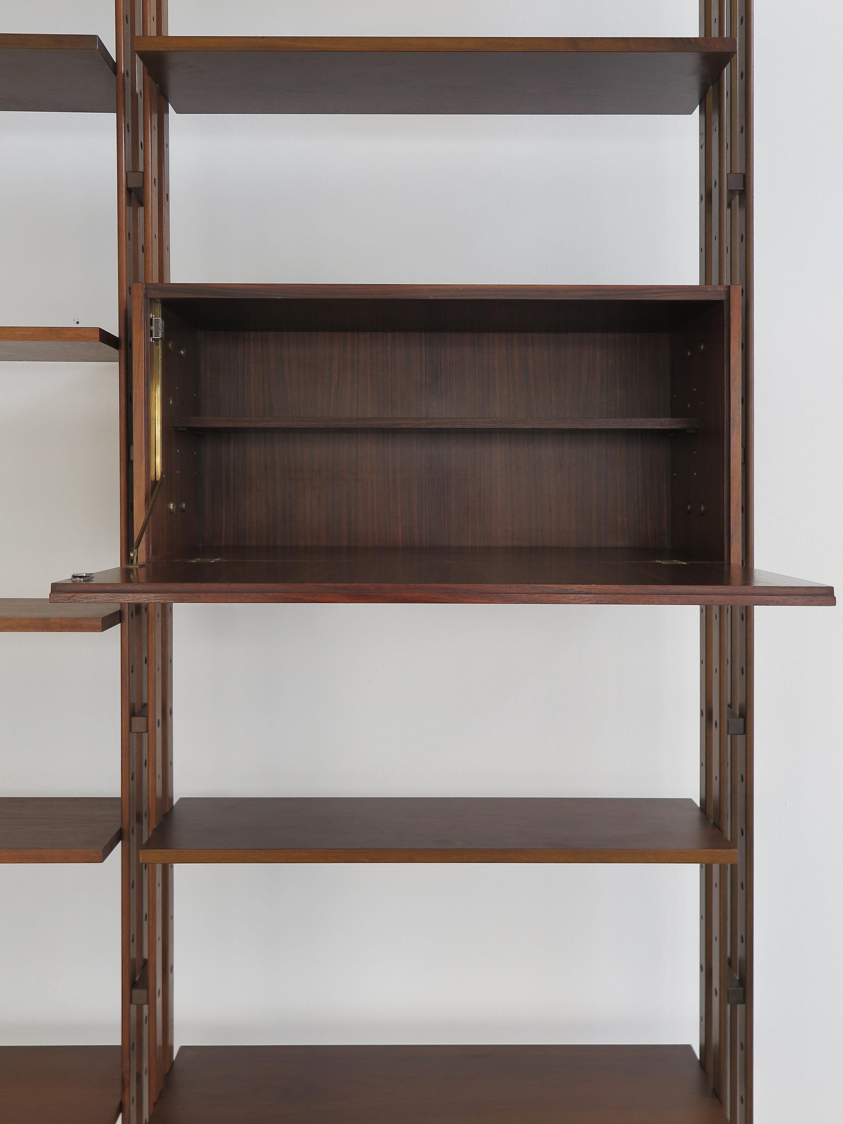 Franco Albini Italian Midcentury Wood Bookcase Lb7 for Poggi, 1950s 2