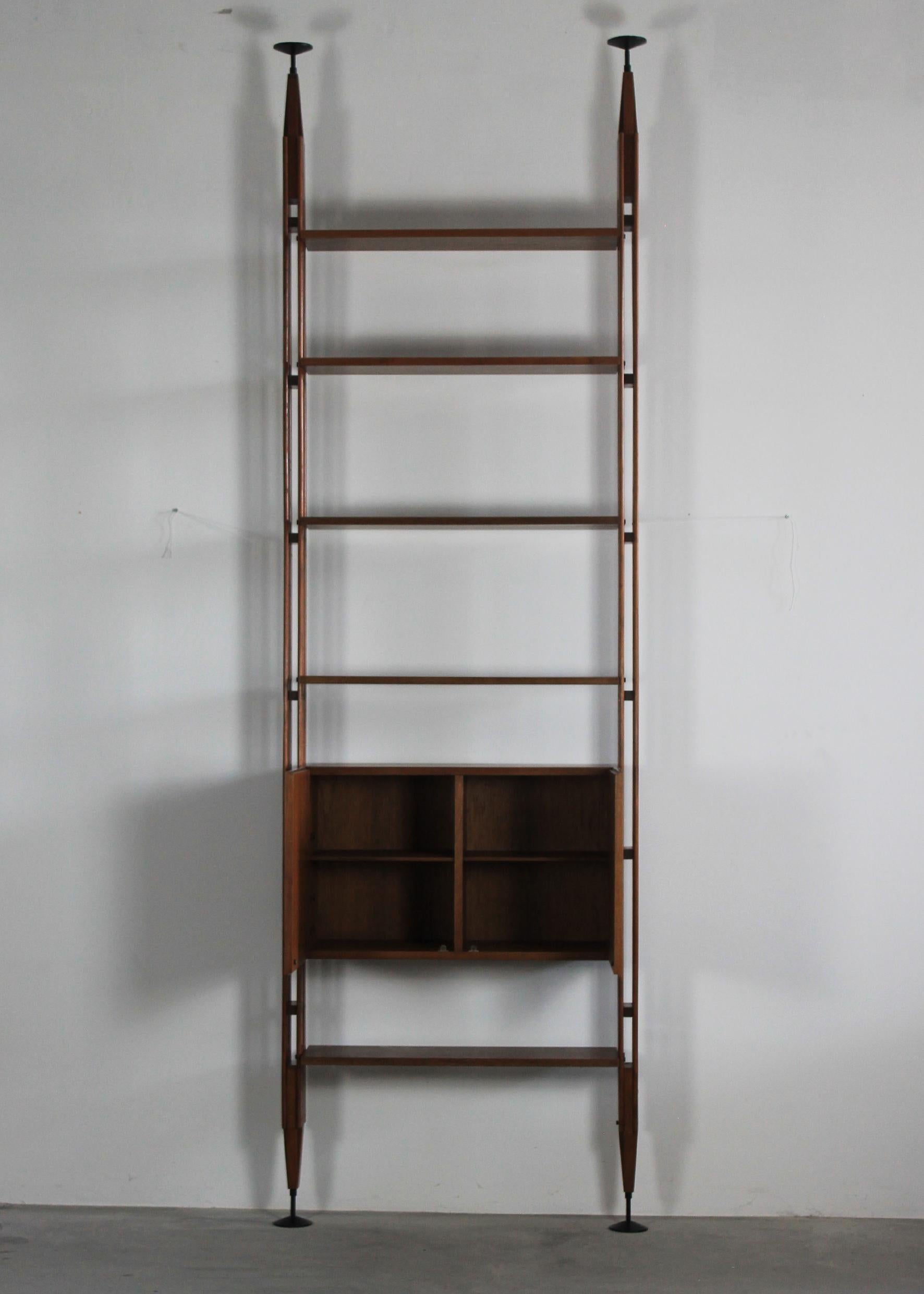 Mid-Century Modern Franco Albini LB7 Bookcase in Teak Wood by Poggi Pavia 1950s Italy  For Sale