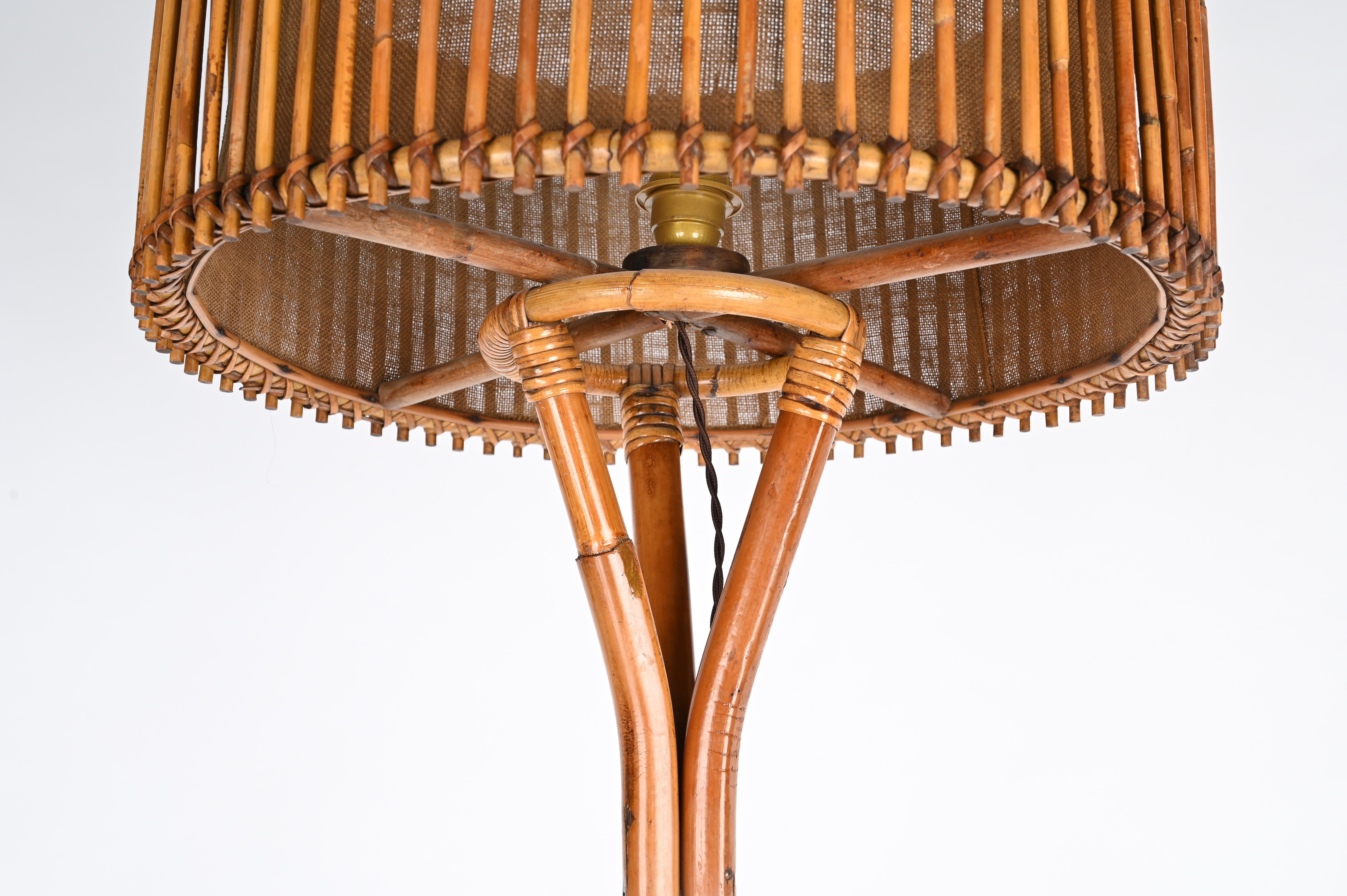 Vimini Franco Albini Lampada da terra di metà secolo in bambù e rattan, vimini, Italia anni '60 in vendita