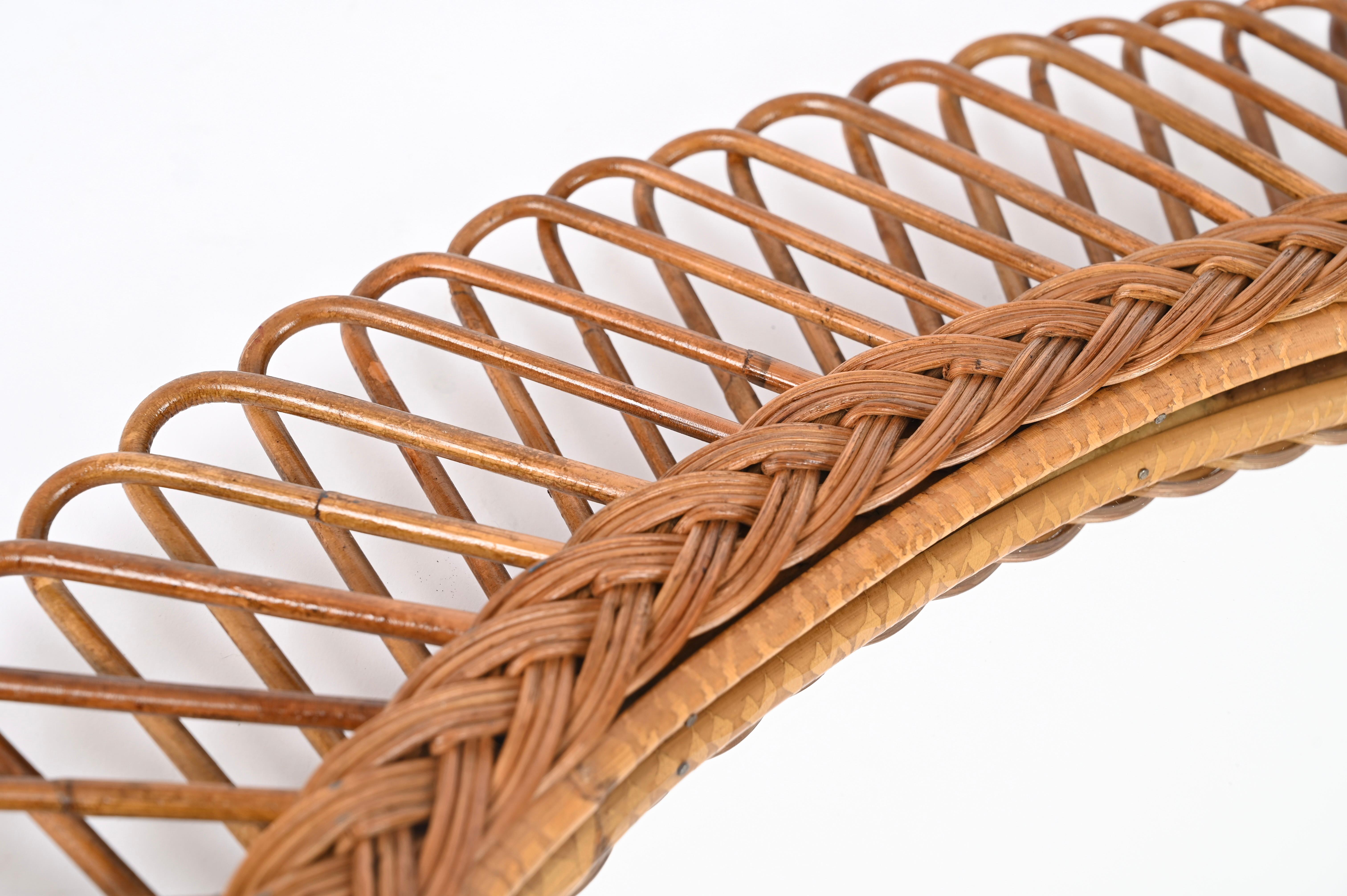 Franco Albini Midcentury  Bamboo, Rattan and Wicker Oval Mirror,  Italy 1970s In Good Condition For Sale In Roma, IT