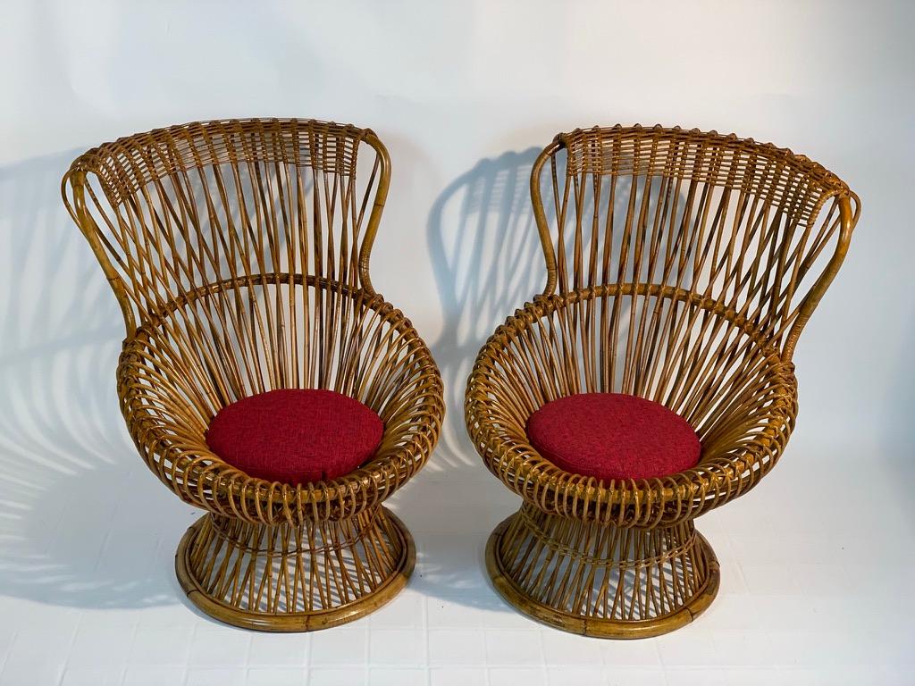 Mid-Century Modern bamboo and rattan Margherita pair of armchairs by Franco Albini , Italia, 1950s.
Red cotton round pillow.
This design won the award of the Milan Triennale in 1951.
The price is for two.