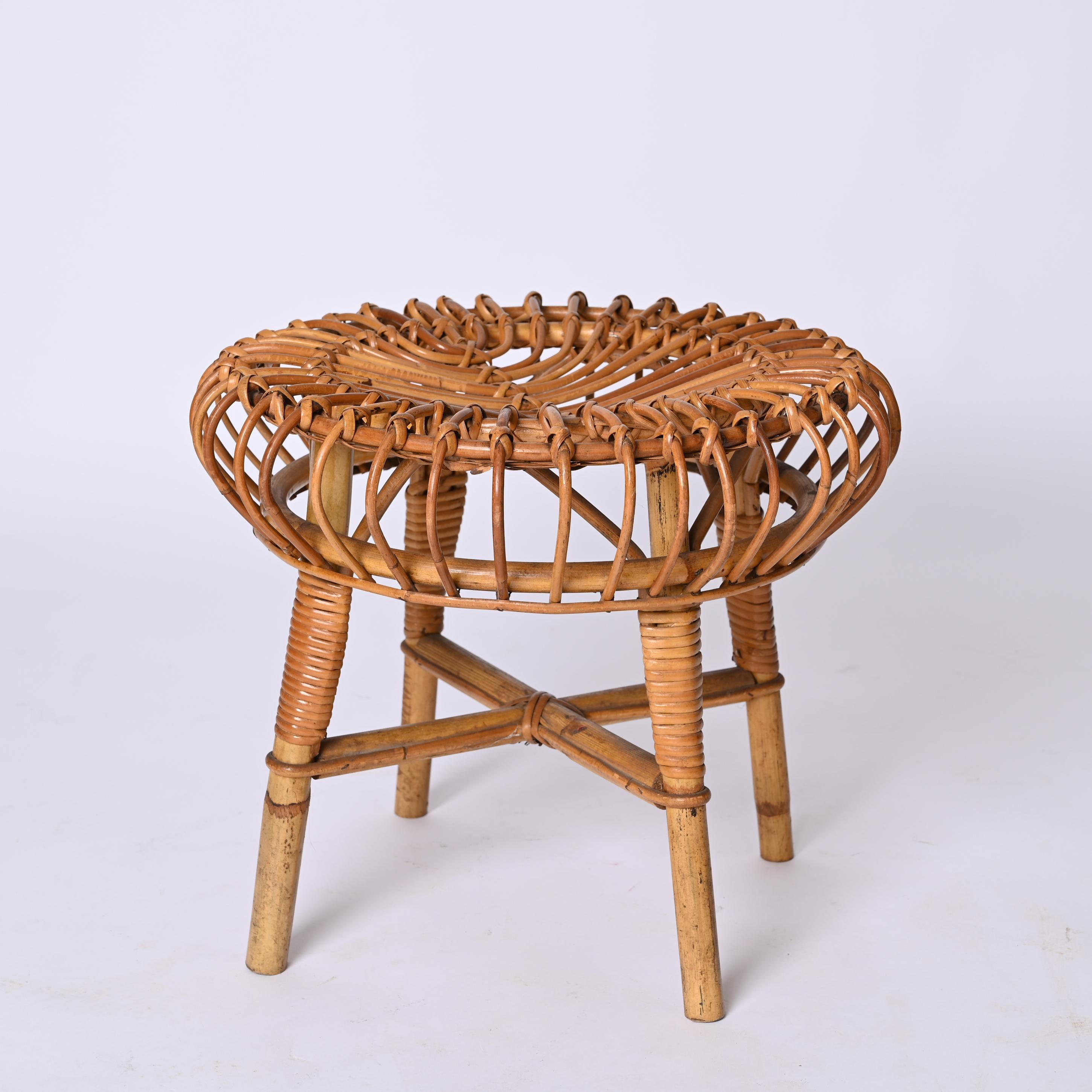Franco Albini Midcentury Rattan and Bamboo Italian Round Ottoman Stool, 1960s In Good Condition In Roma, IT
