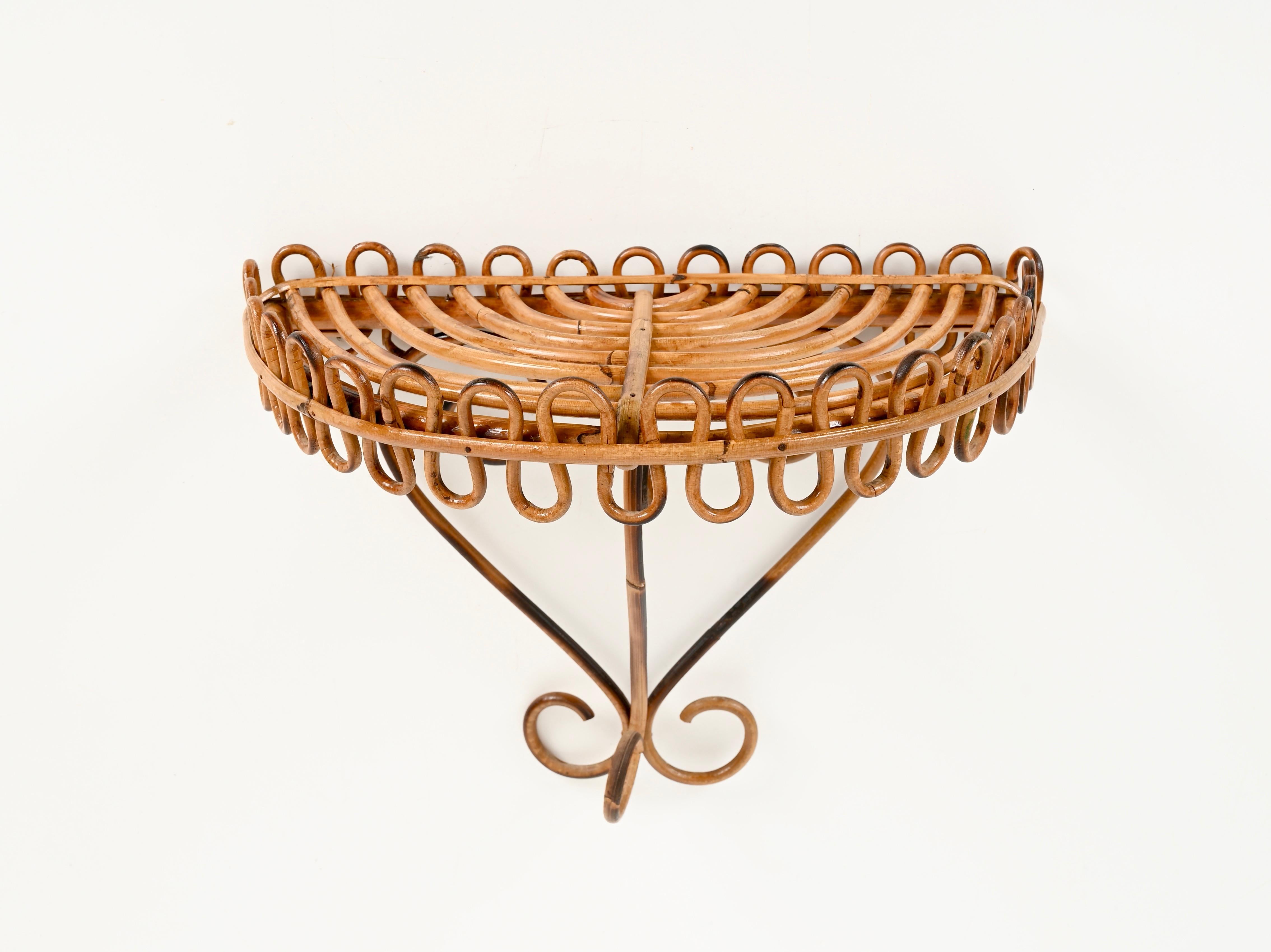 Franco Albini Wandregal aus geschwungenem Rattan und Bambus aus der Mitte des Jahrhunderts, Italien 1960er Jahre im Angebot 5