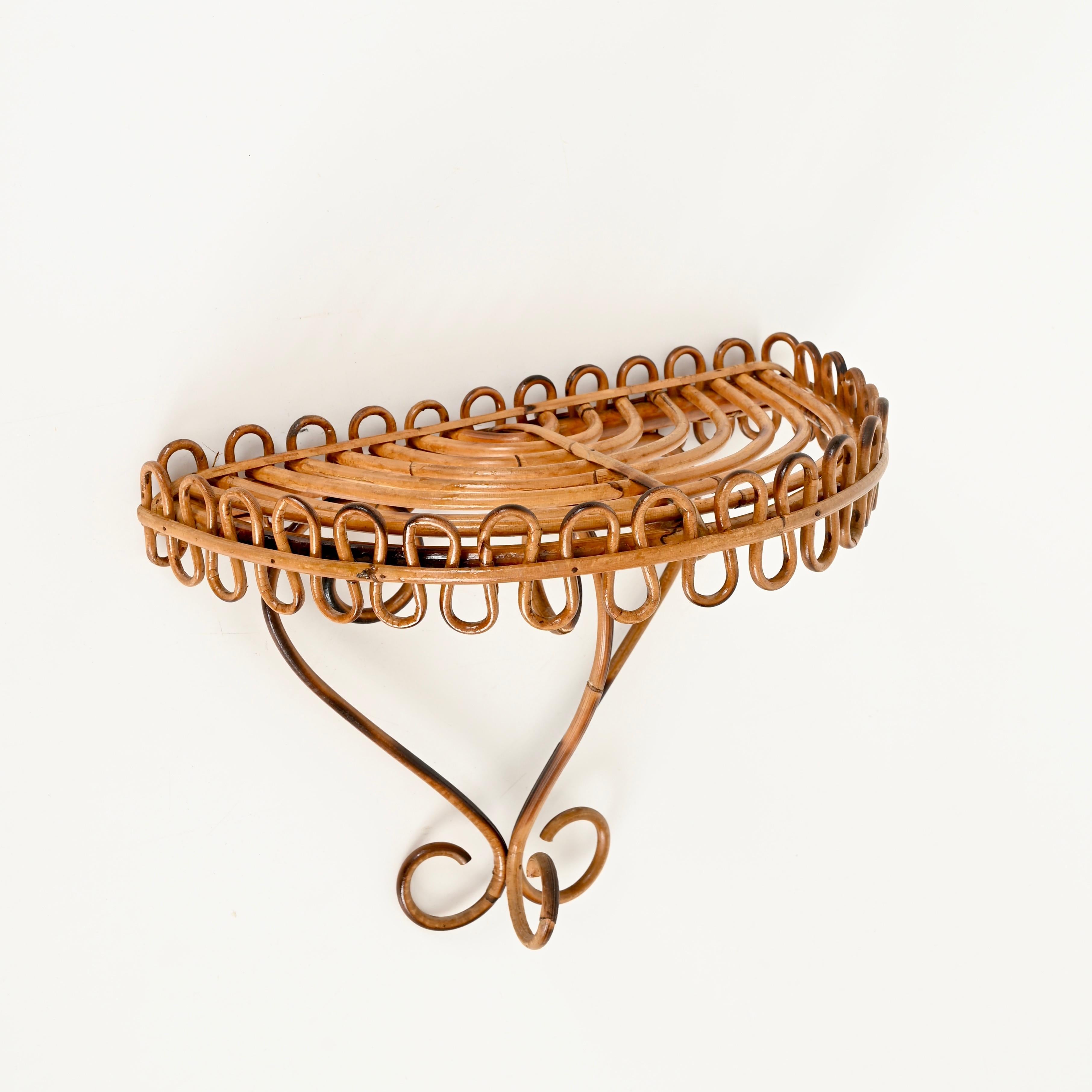 Franco Albini Wandregal aus geschwungenem Rattan und Bambus aus der Mitte des Jahrhunderts, Italien 1960er Jahre im Angebot 2