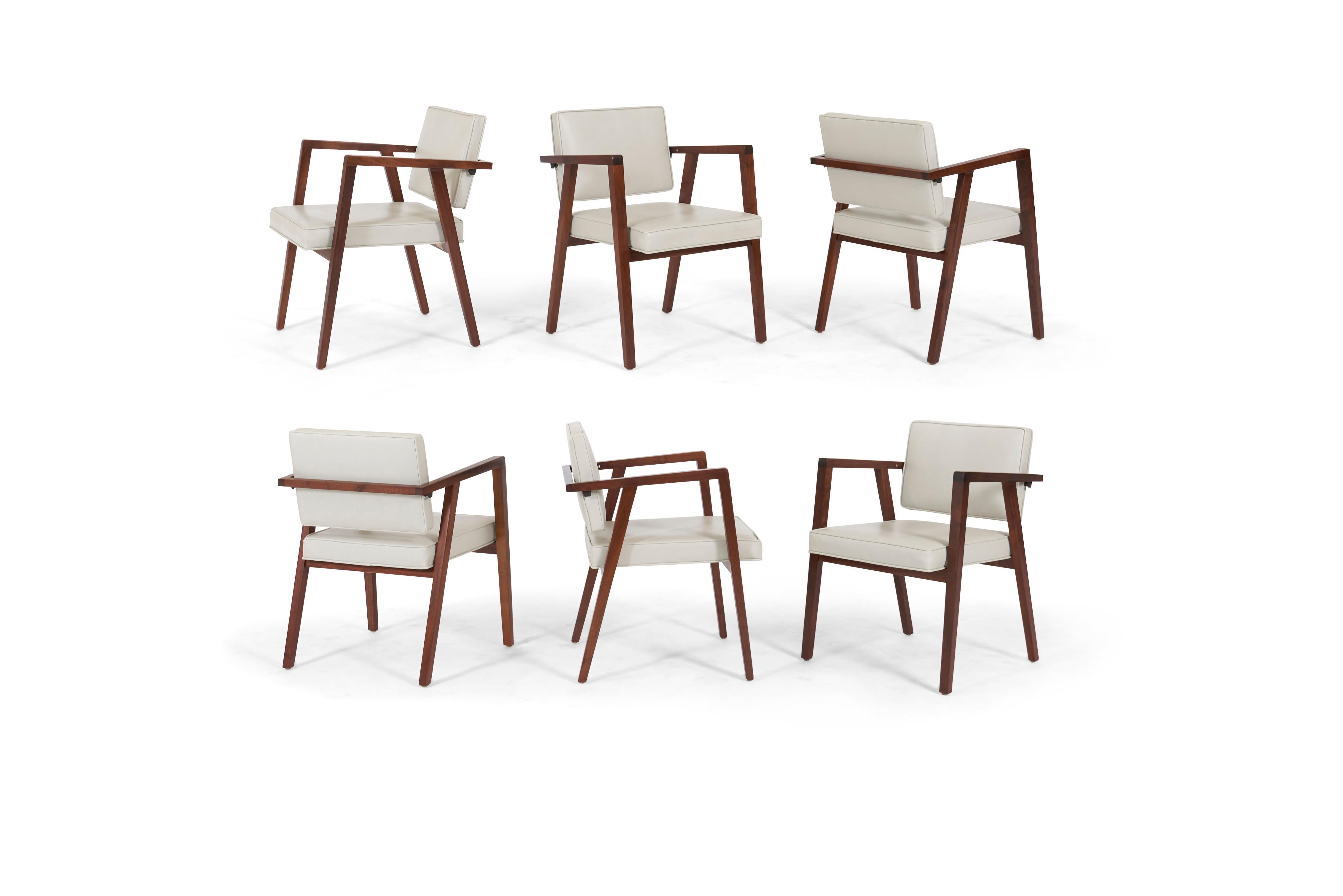 Set of 6 Franco Albini dining chairs. Produced by Knoll in 1952. Frames have been refinished, original upholstery in excellent shape.