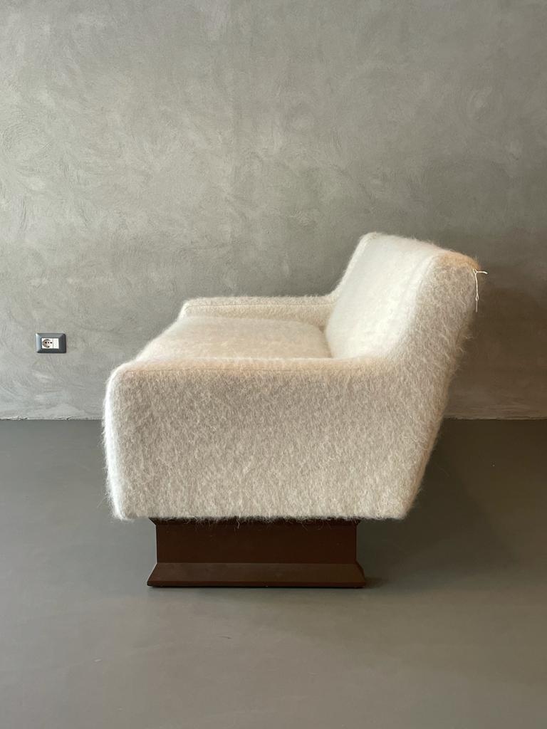 Mid-Century Modern Franco Albini Poggi Mod. DV33 Teak Yeti Pierre Frey Fabric Sofa, Italy, 1960s