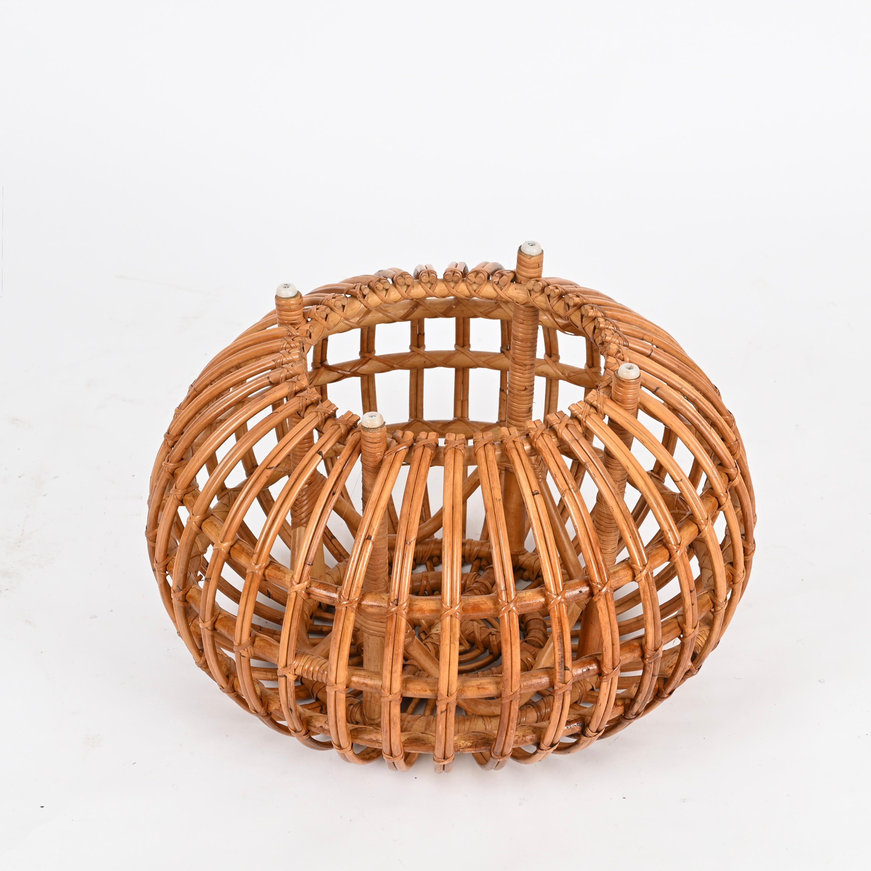 Franco Albini Taburete puf de ratán curvado, bambú y mimbre, Italia Años 60 en venta 1