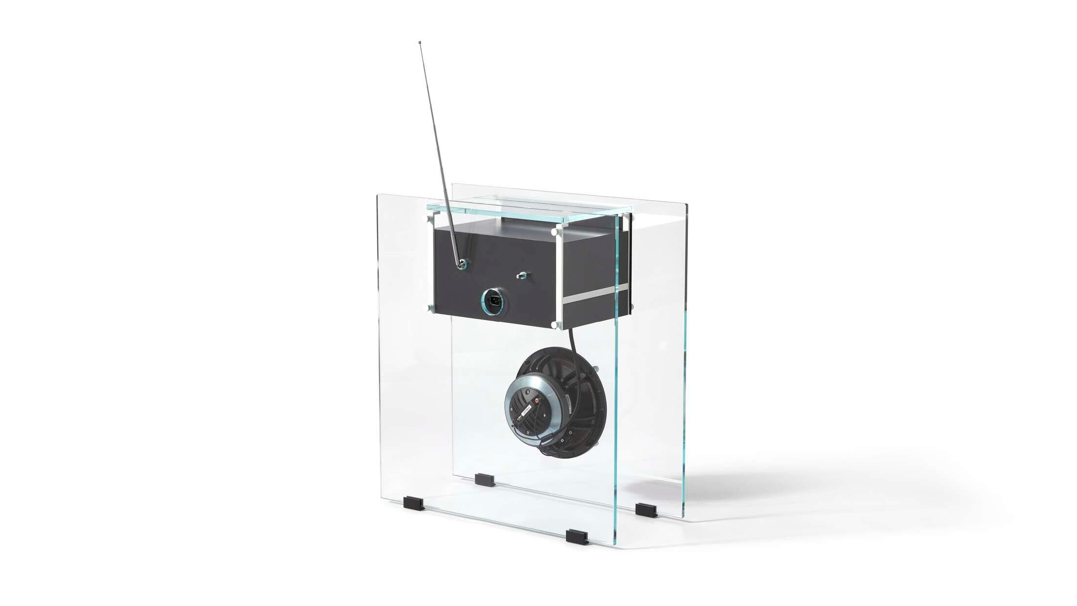 please note: 842 subwoofer wireless for clearglass-radio is currently not available. Radio is available separately though. Prices vary dependent on the material/color/model of the product.

Radio in Cristallo station by Franco Albini in 1938.