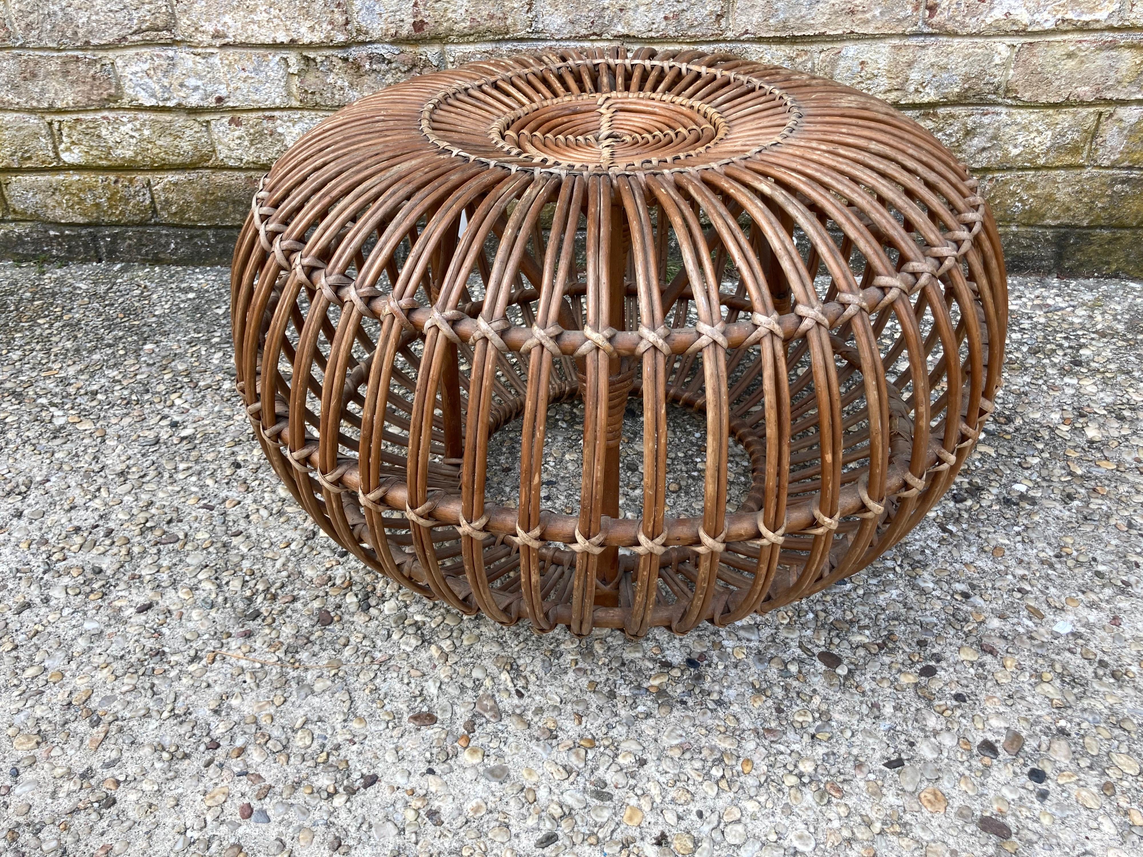 Tabouret / Ottoman en rotin de Franco Albini Bon état - En vente à East Hampton, NY