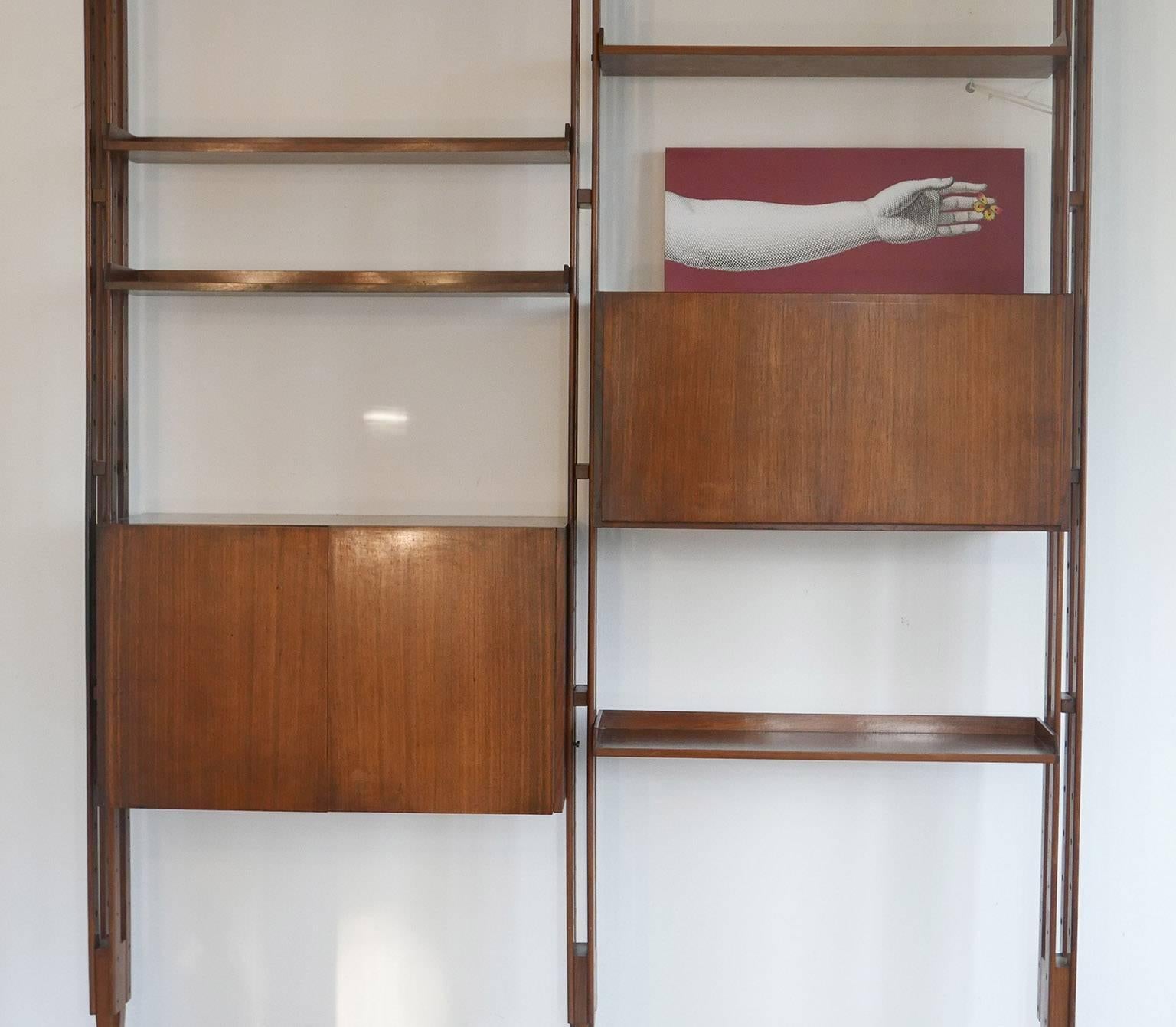 Franco Albini Rosewood bookcase Lb7 for Poggi, 1957  Pavia, Italia In Excellent Condition In Milano, IT