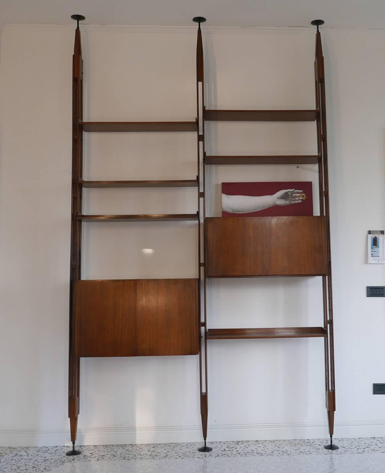 Franco Albini Palisander Bücherregal Lb7 für Poggi:: 1957 Pavia:: Italia 1