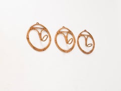 Conjunto de 3 percheros redondos de Franco Albini, de ratán y mimbre trenzado, Italia, década de 1960