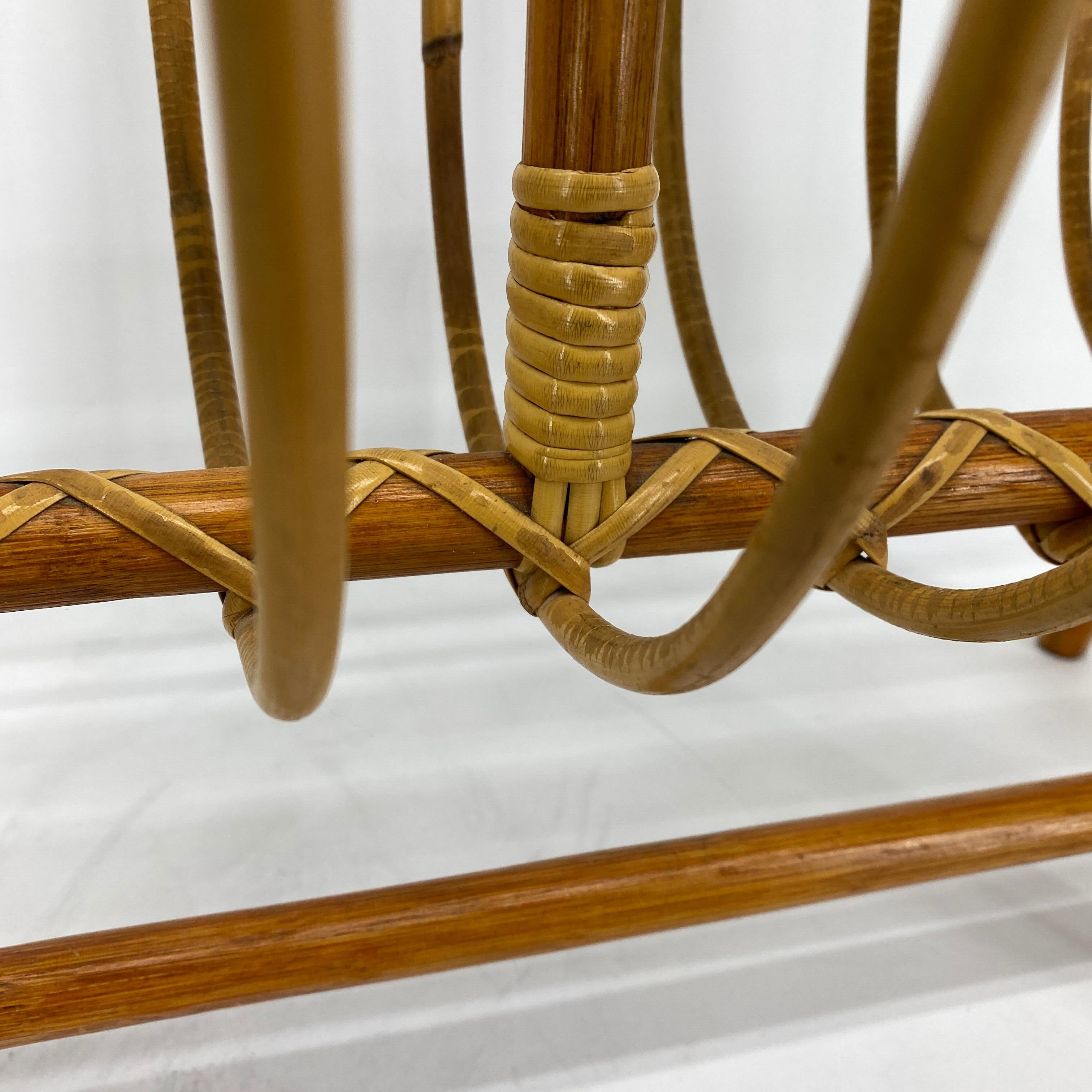 Franco Albini Style Bamboo and Rattan Magazine Rack Mid-Century Modern In Good Condition In Haddonfield, NJ