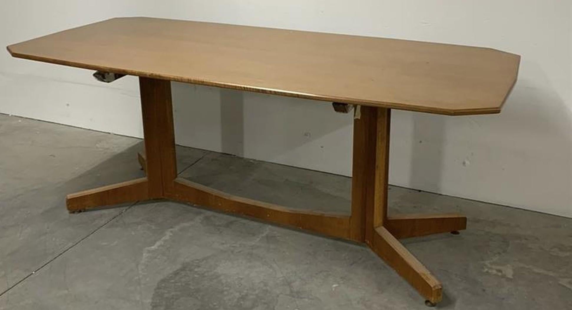 Milieu du XXe siècle Table de salle à manger Franco Albini en vente